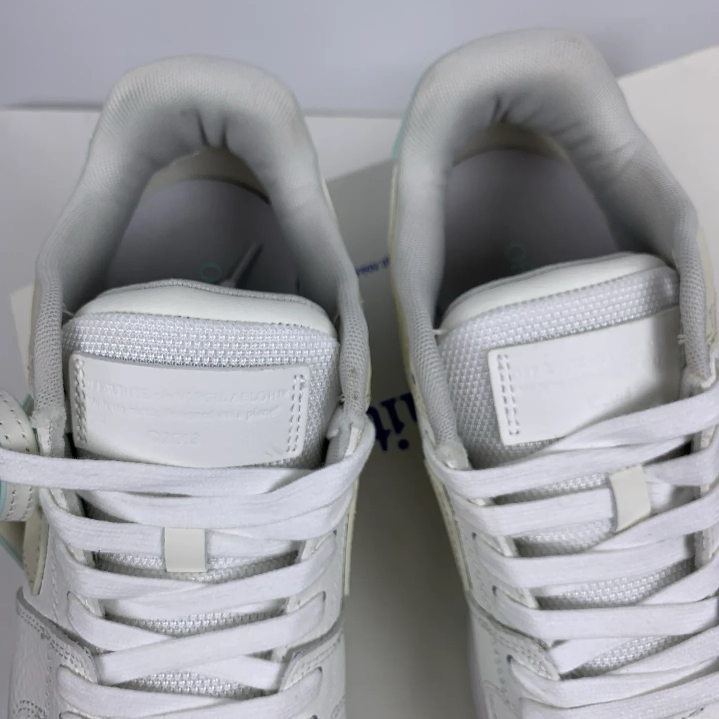 Women's Sneakers OFF-WHITE 17776392