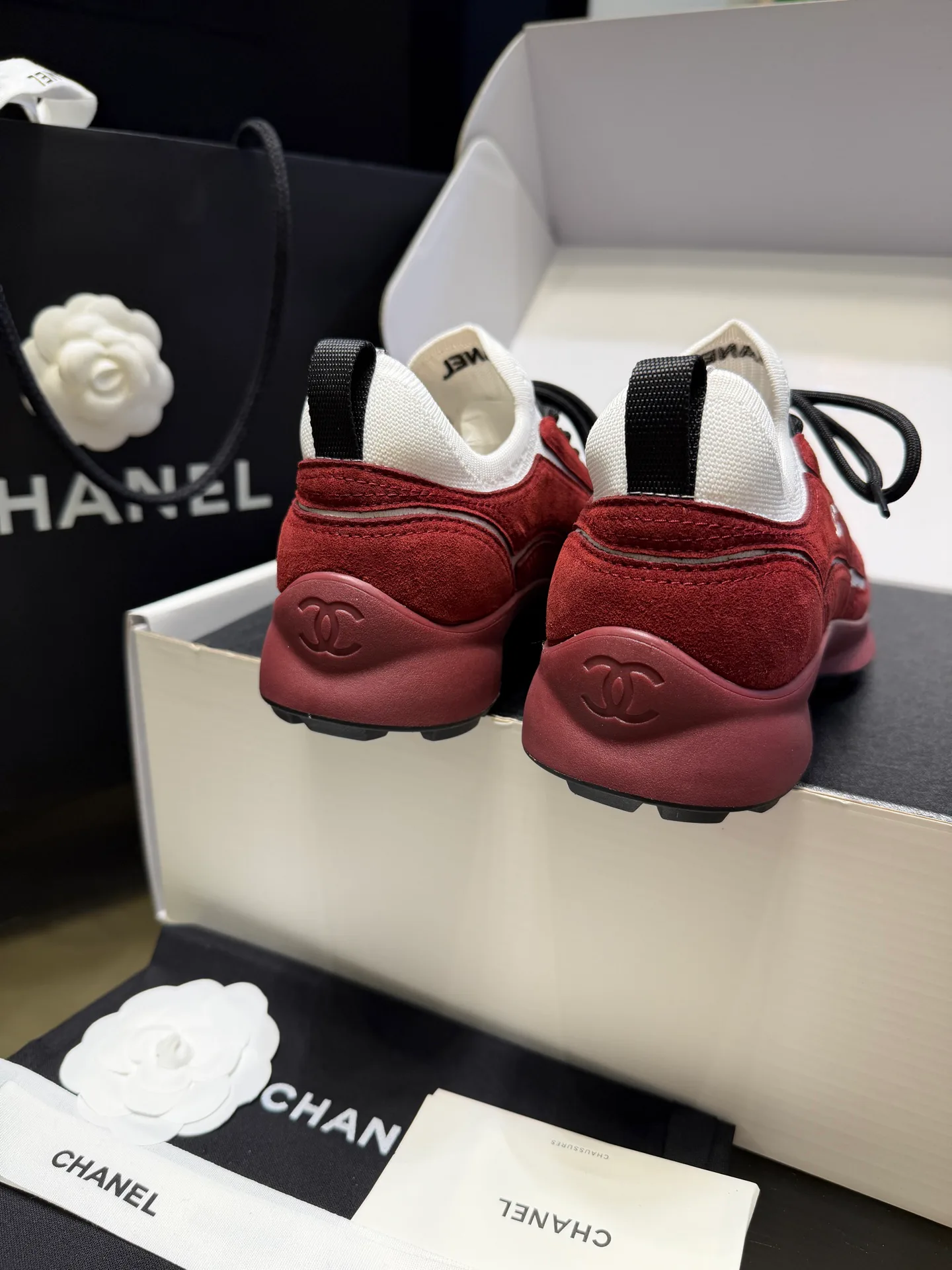 Women's Sneakers CHANEL 17877257