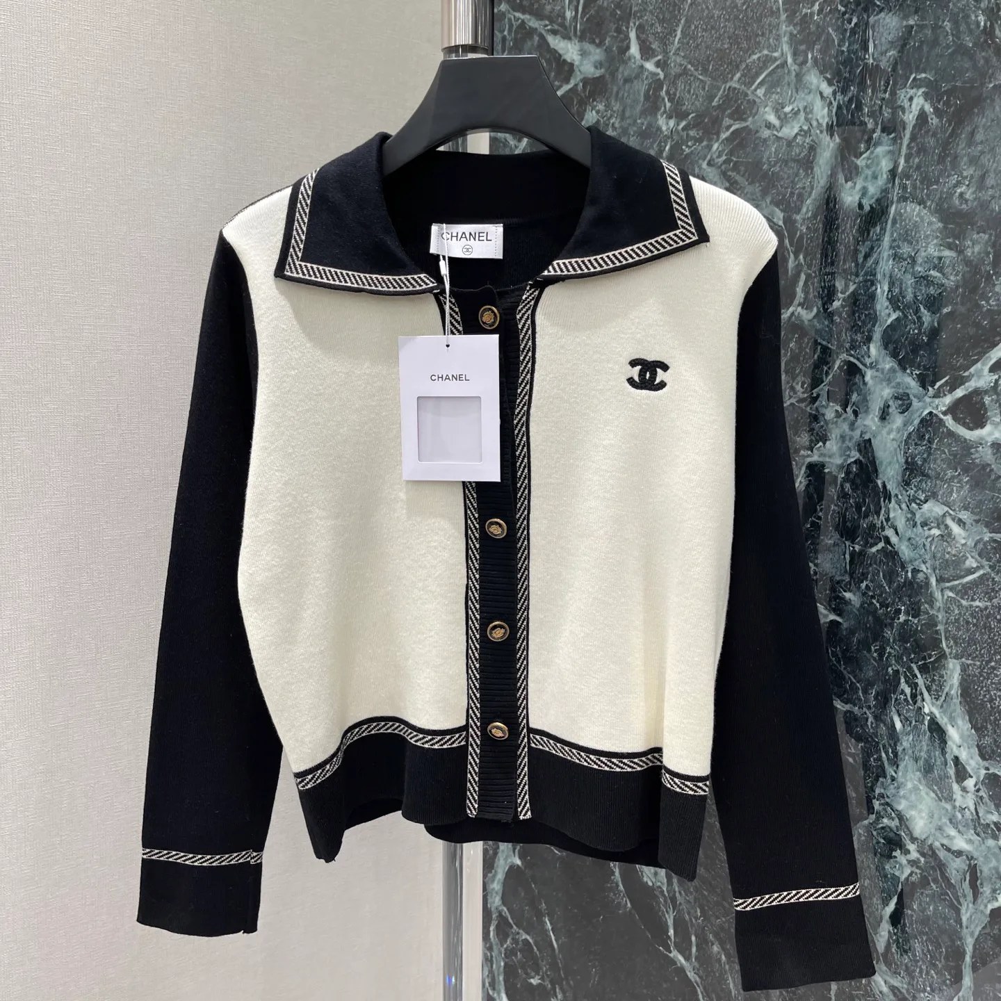 Women's Jumpers And Sweaters CHANEL 18435300