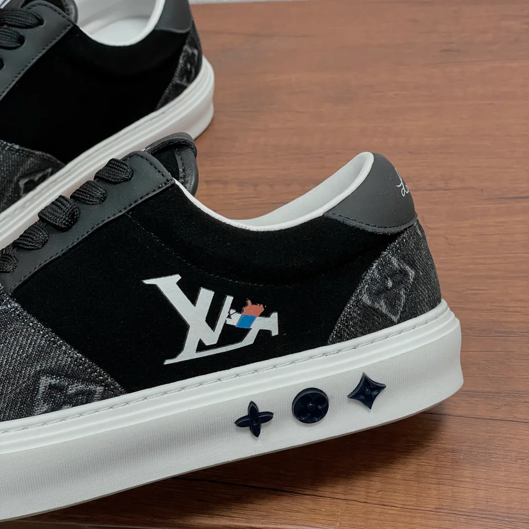 Кроссовки Мужские Louis Vuitton 18675087