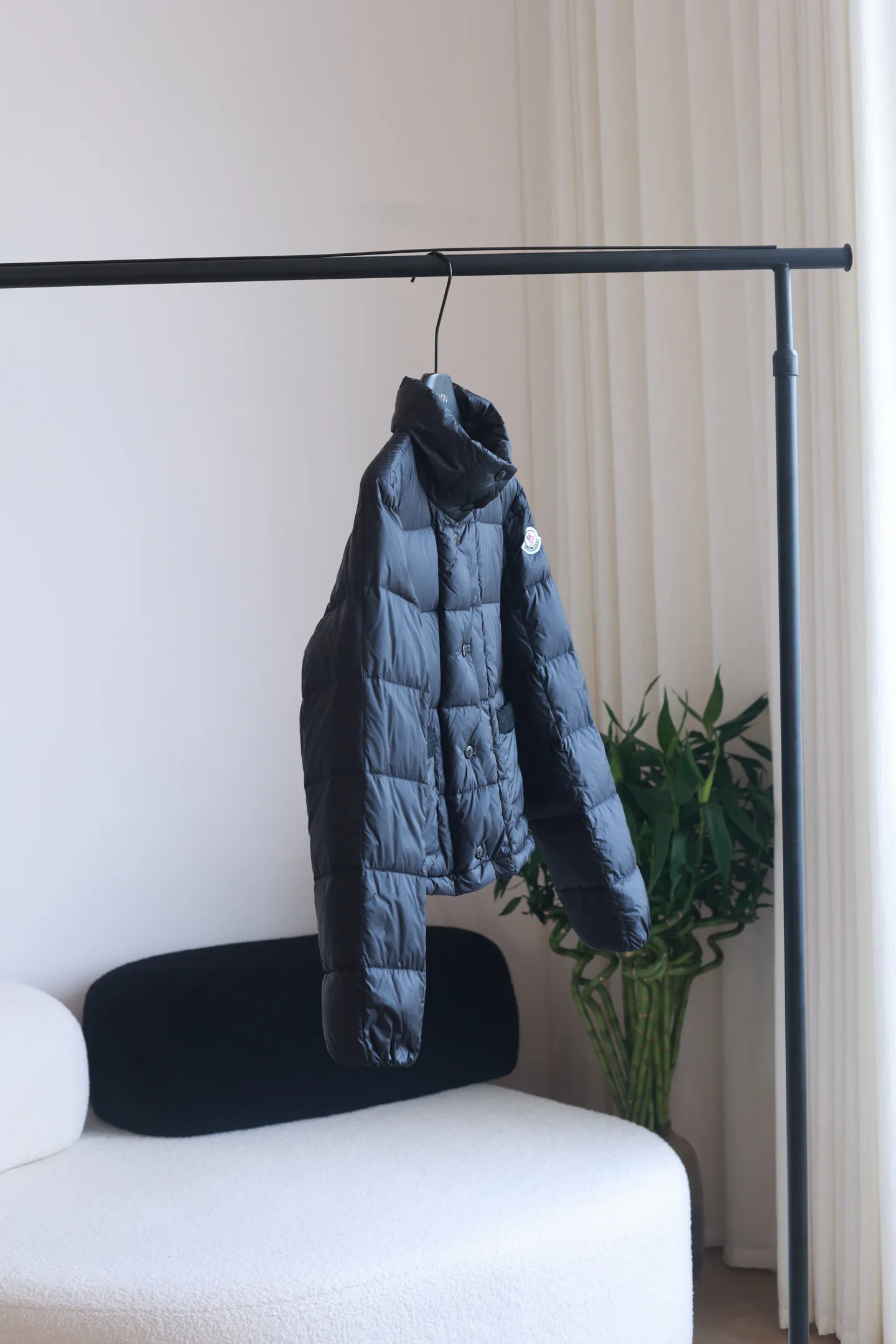 Women's Jackets And Down Jackets MONCLER 18184515