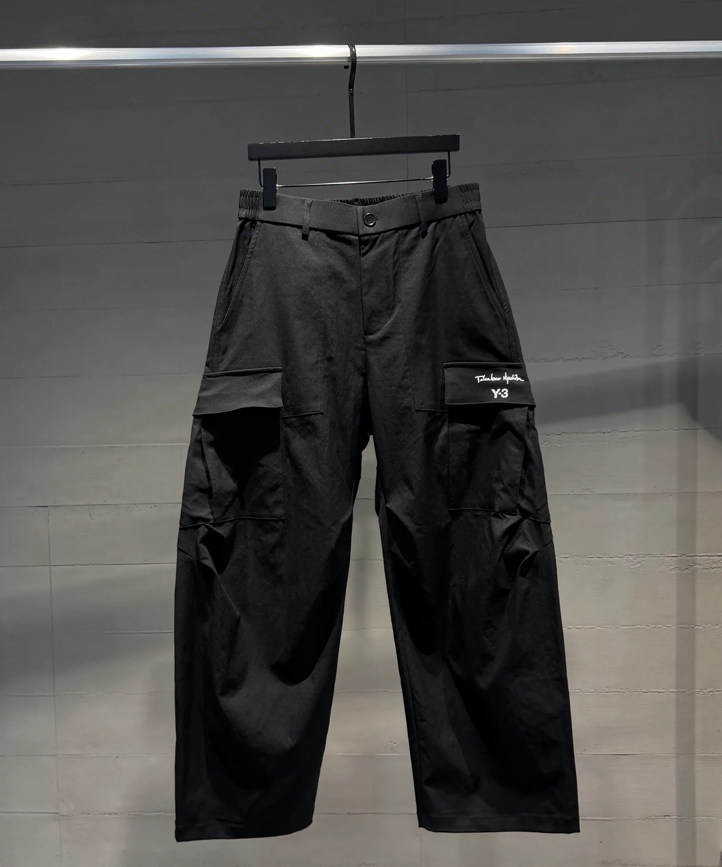 Men's Trousers Y-3 18140105