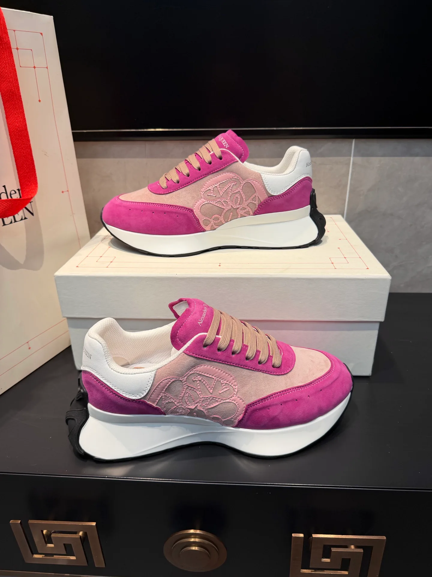 Women's Sneakers ALEXANDER MCQUEEN 18363888
