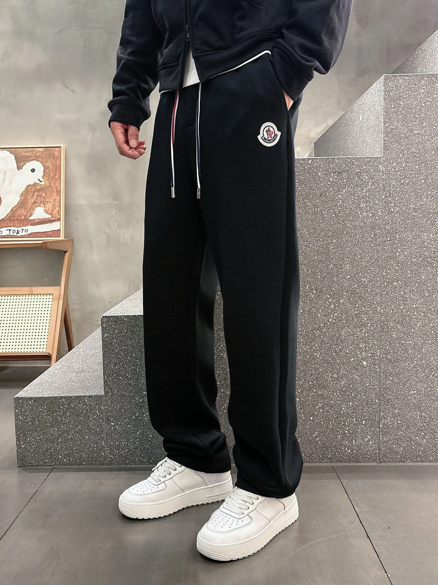 Брюки Мужские Moncler 18596840