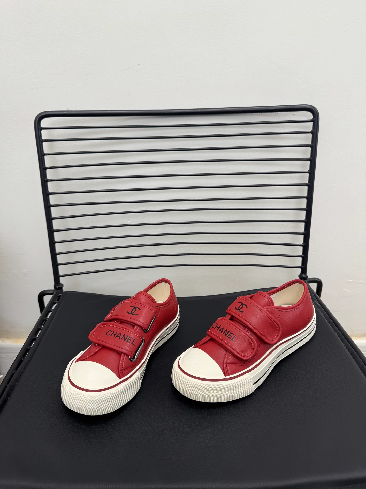 Women's Sneakers CHANEL 18415509