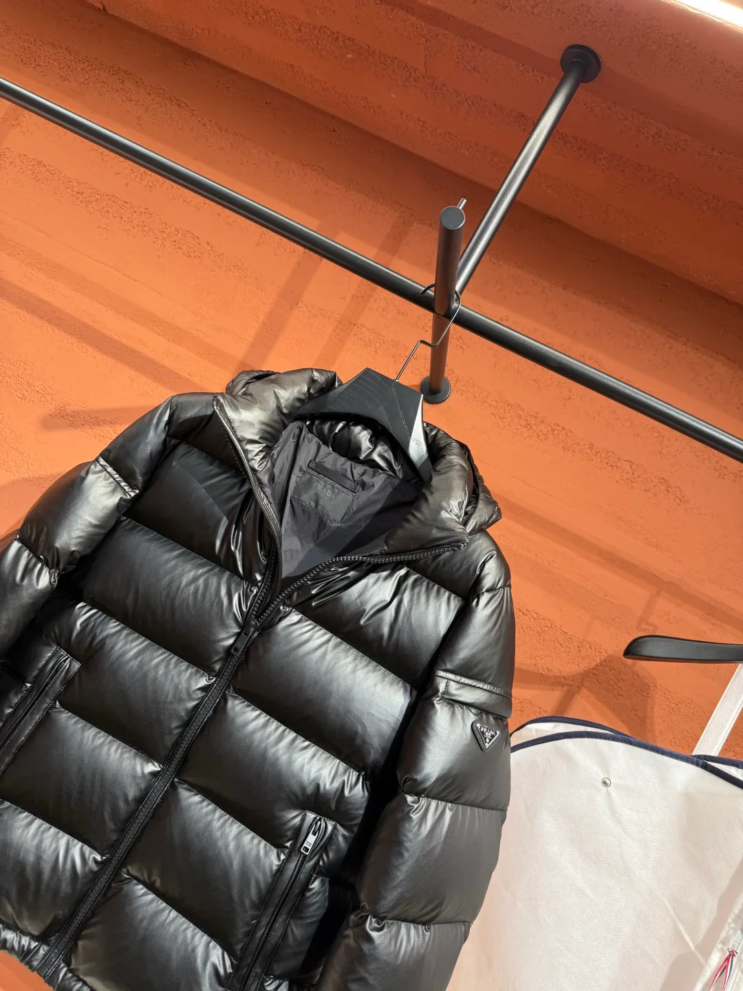 Women's Jackets And Down Jackets PRADA 18285188