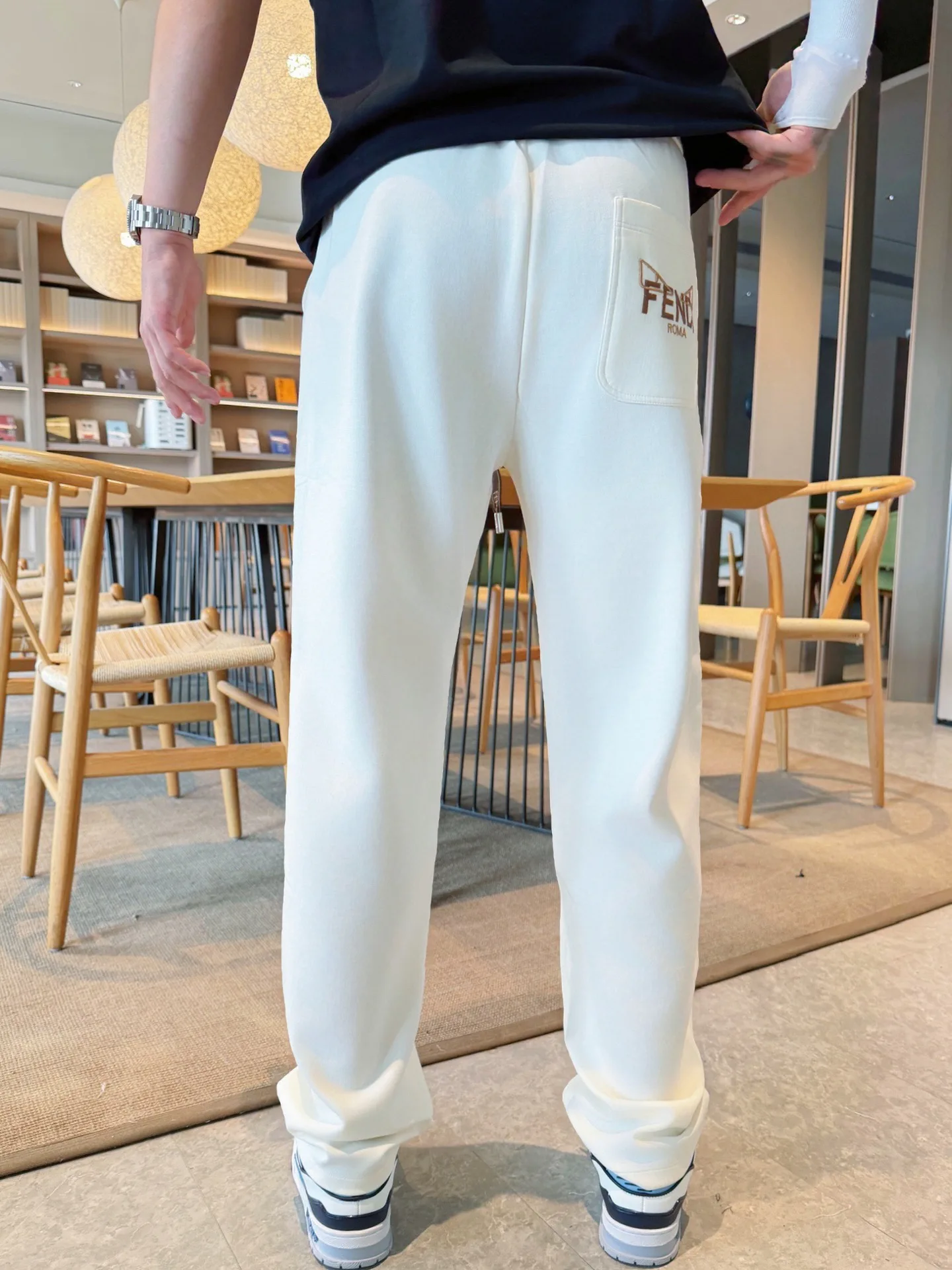 Men's Trousers FENDI 18345813