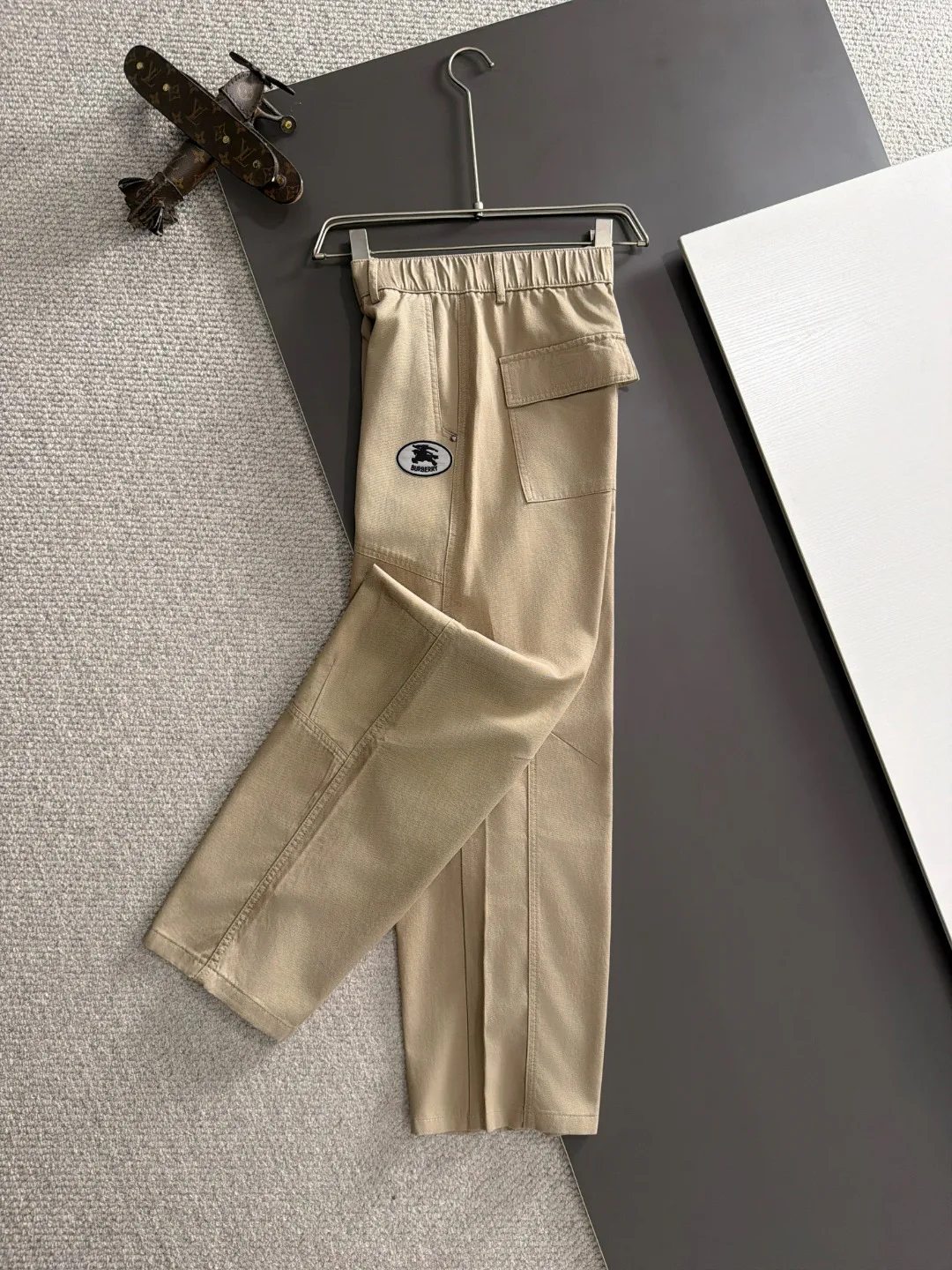 Men's Trousers BURBERRY 17557499