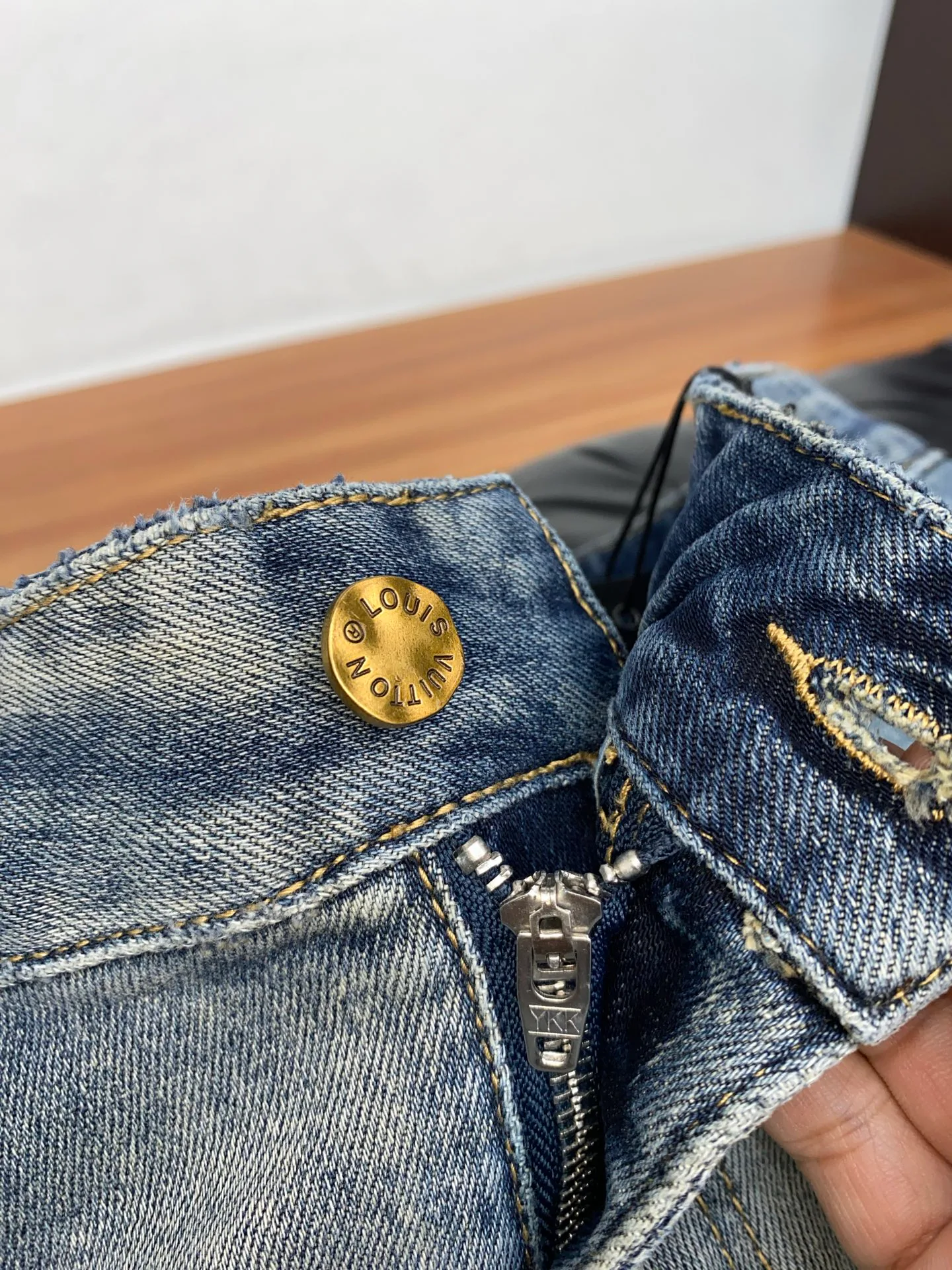 Men's Jeans LOUIS VUITTON 17510119