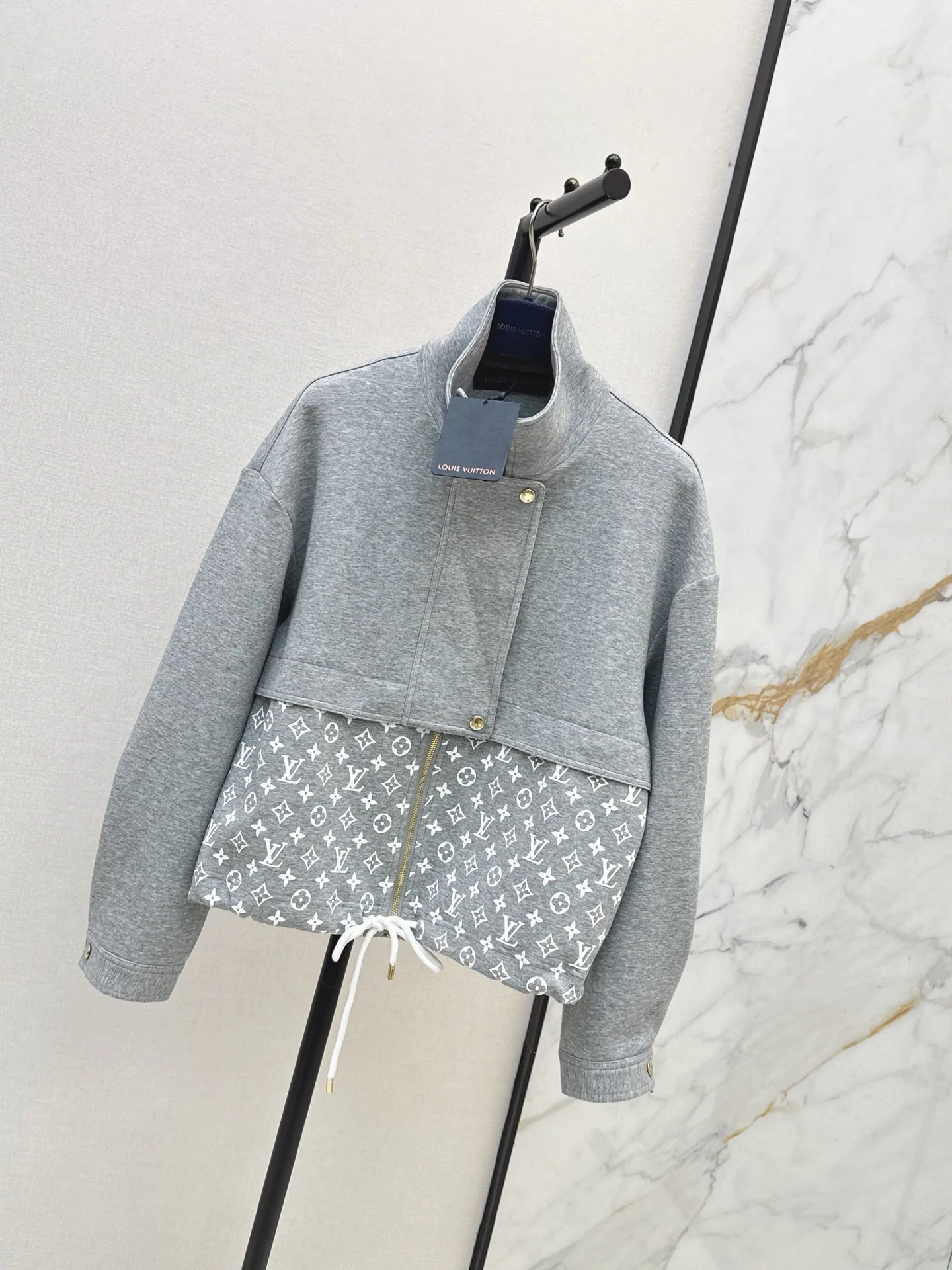 Women's Jackets And Down Jackets LOUIS VUITTON 18423964