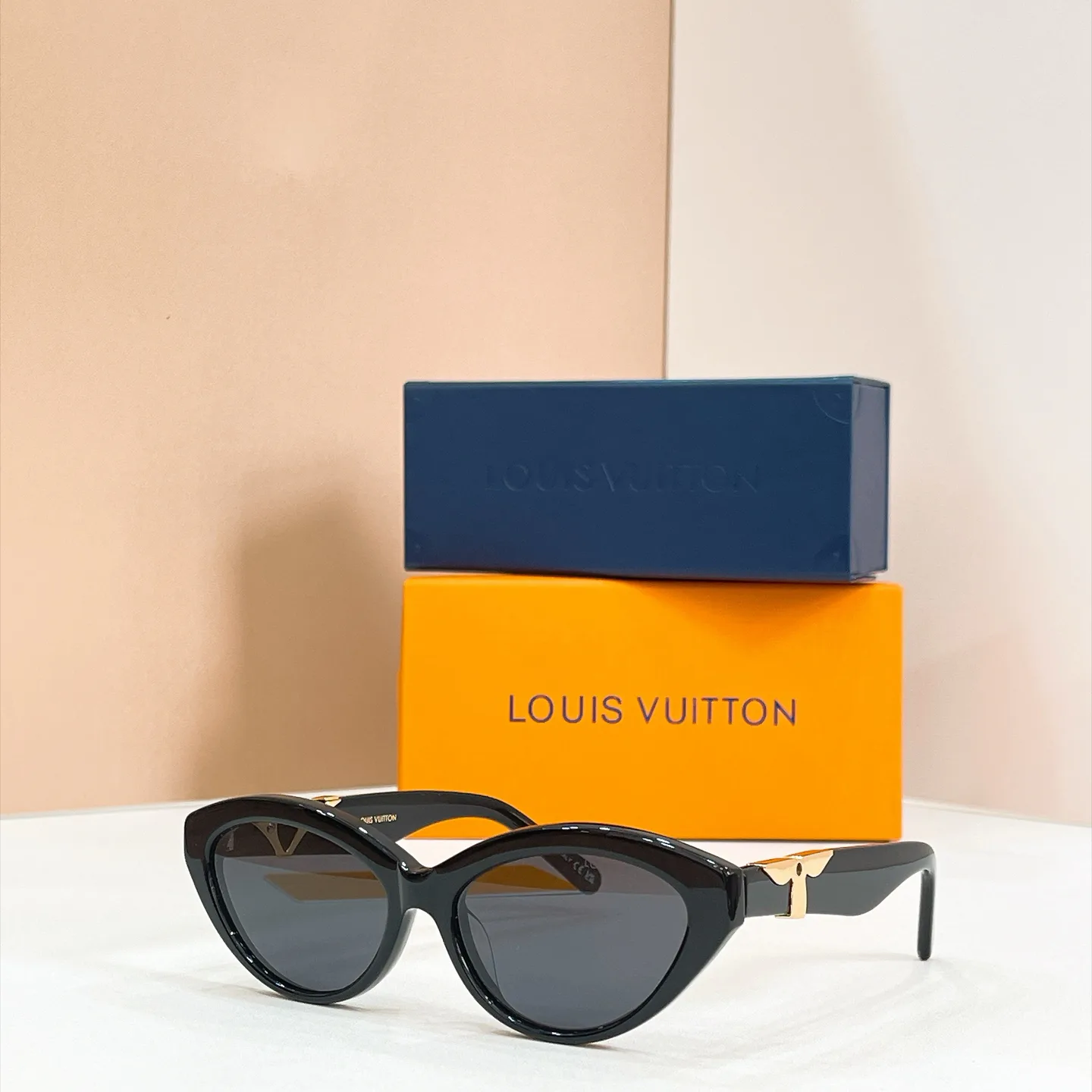 Glasses LOUIS VUITTON 17916300
