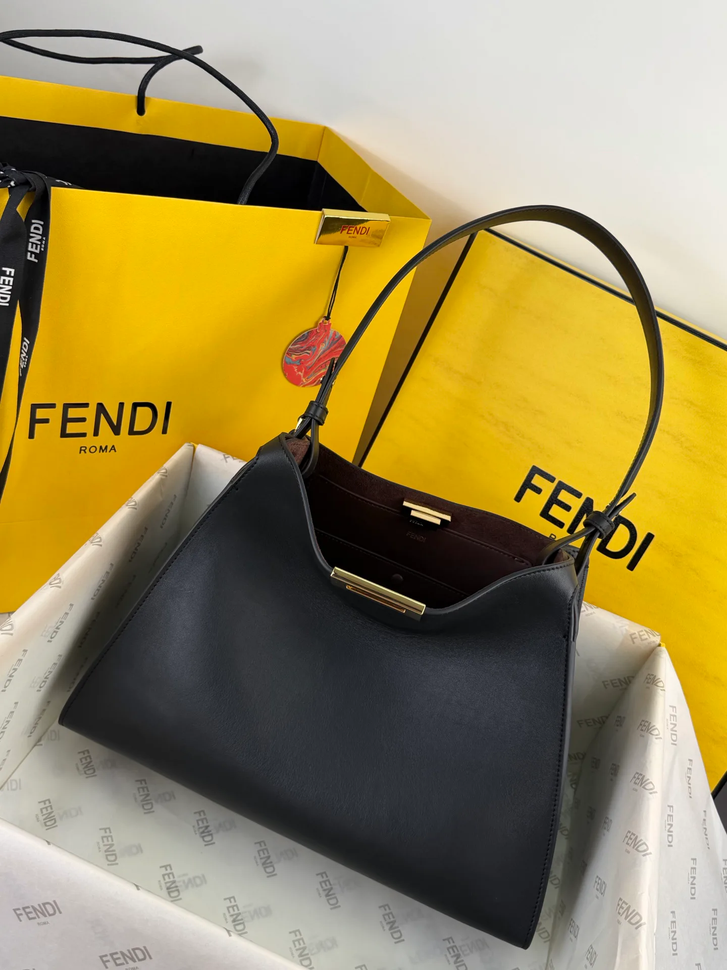 Women's Classic Handbags FENDI 17901913