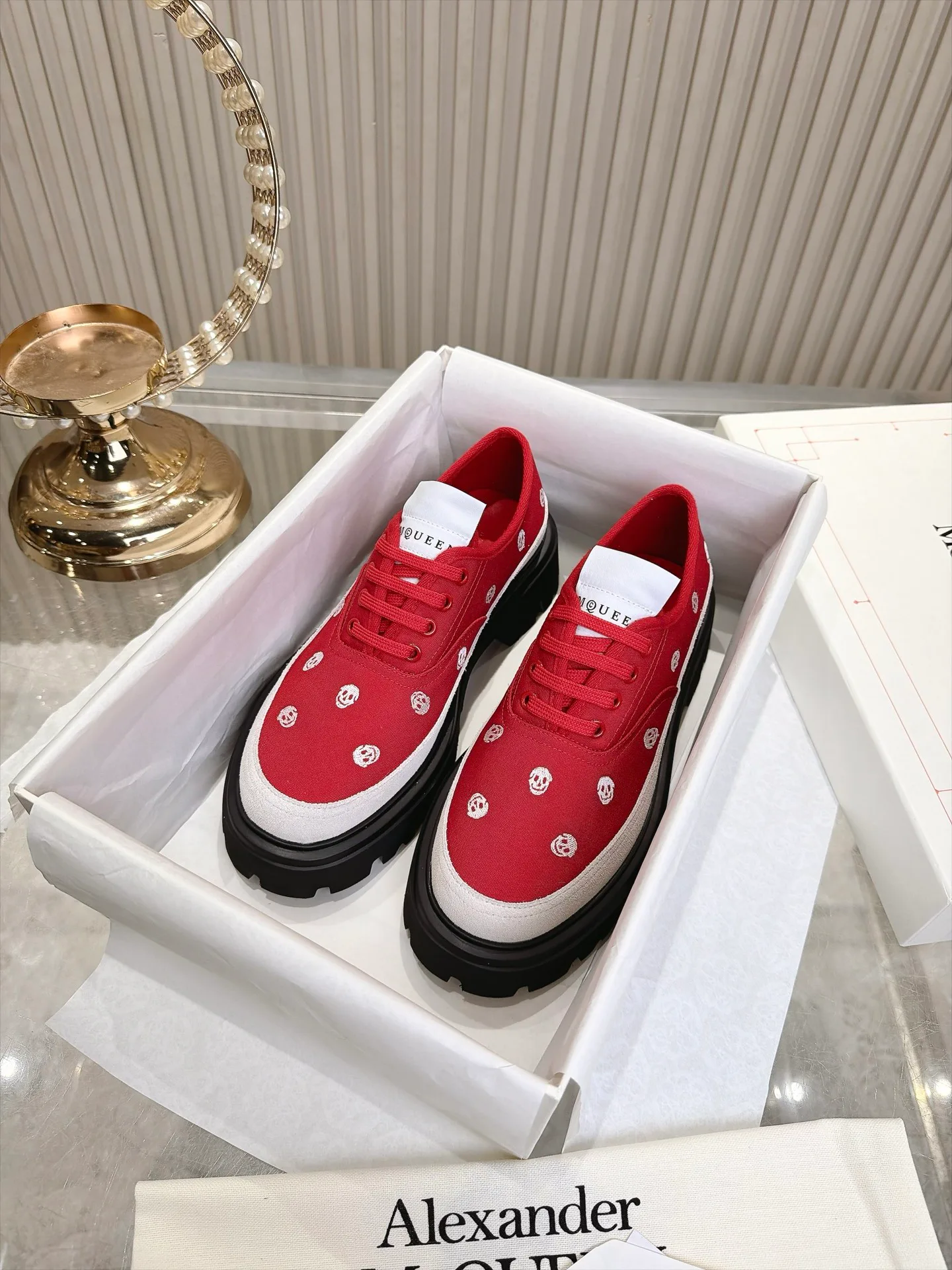 Кроссовки Мужские Alexander Mcqueen 18561964