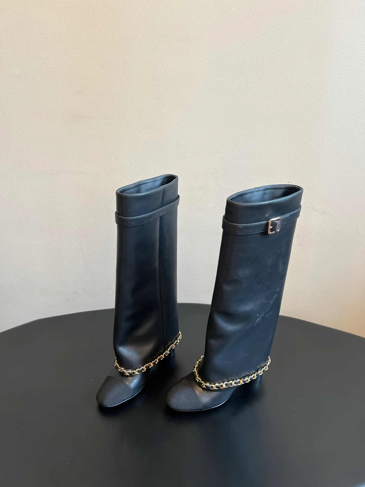 Сапоги Женские Chanel 18659253