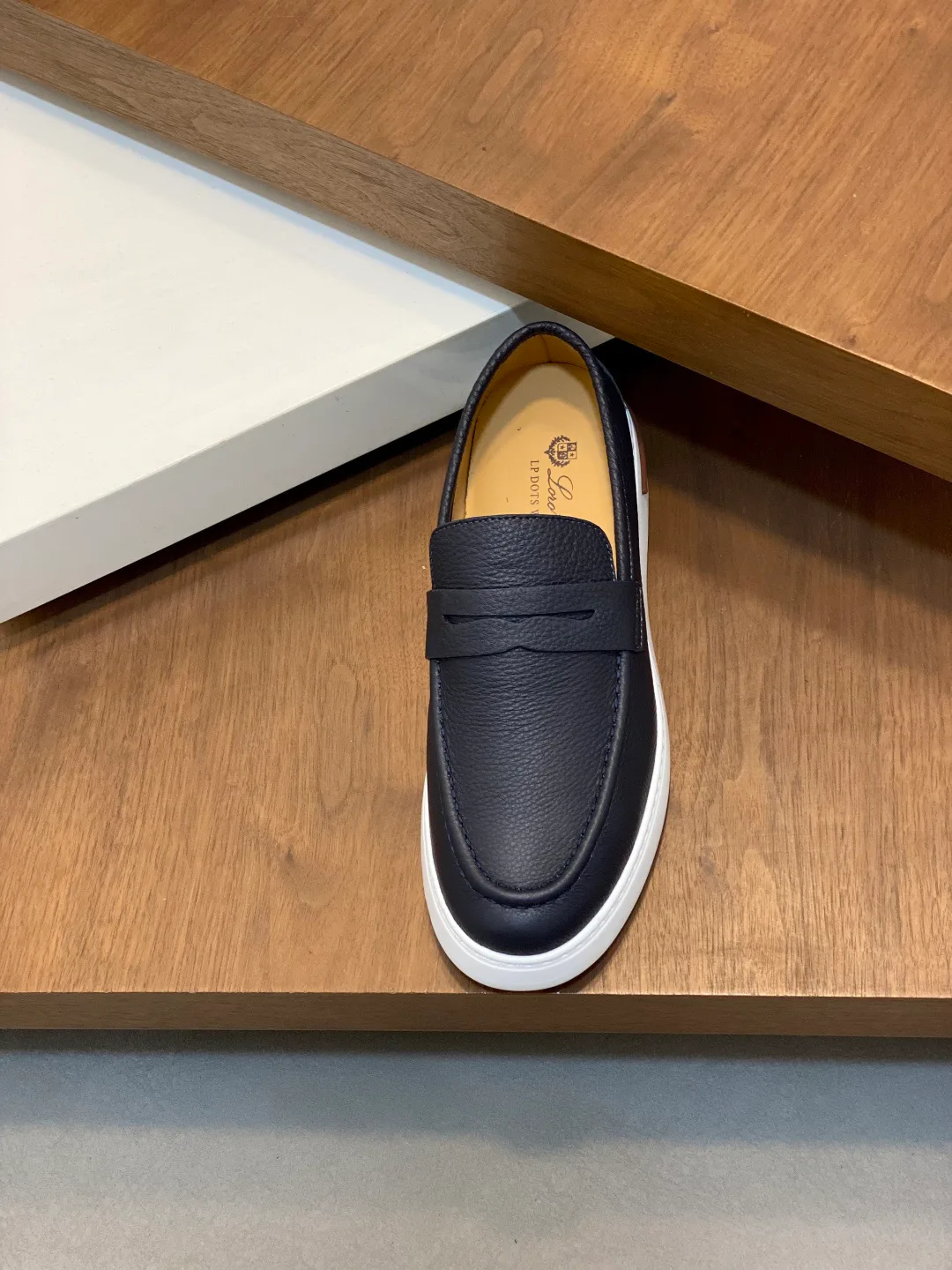 Men's Loafers And Dress Shoes LORO PIANA 18079011
