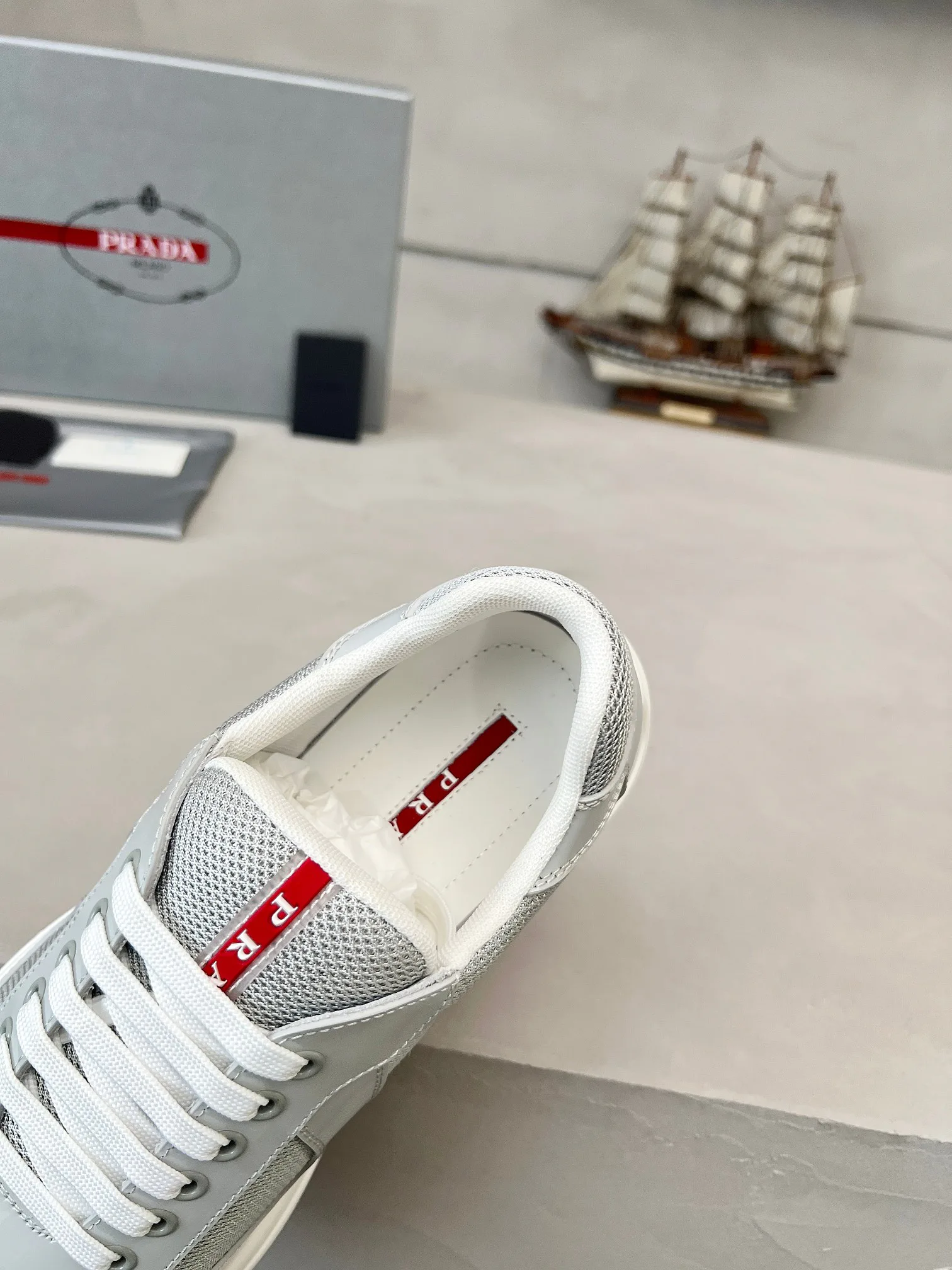 Women's Sneakers PRADA 17704055