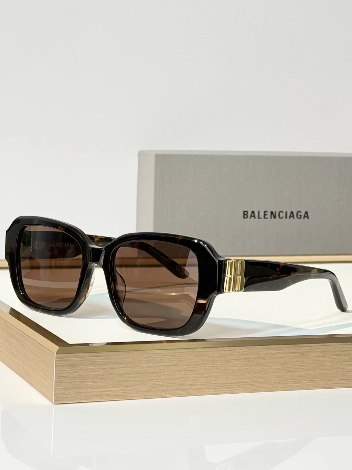 Очки Balenciaga 18602808