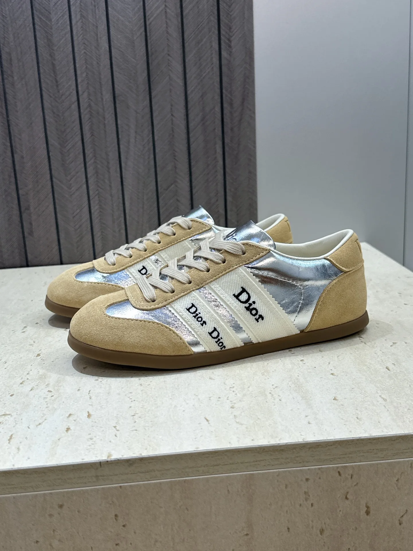 Women's Sneakers CHRISTIAN DIOR 17612347