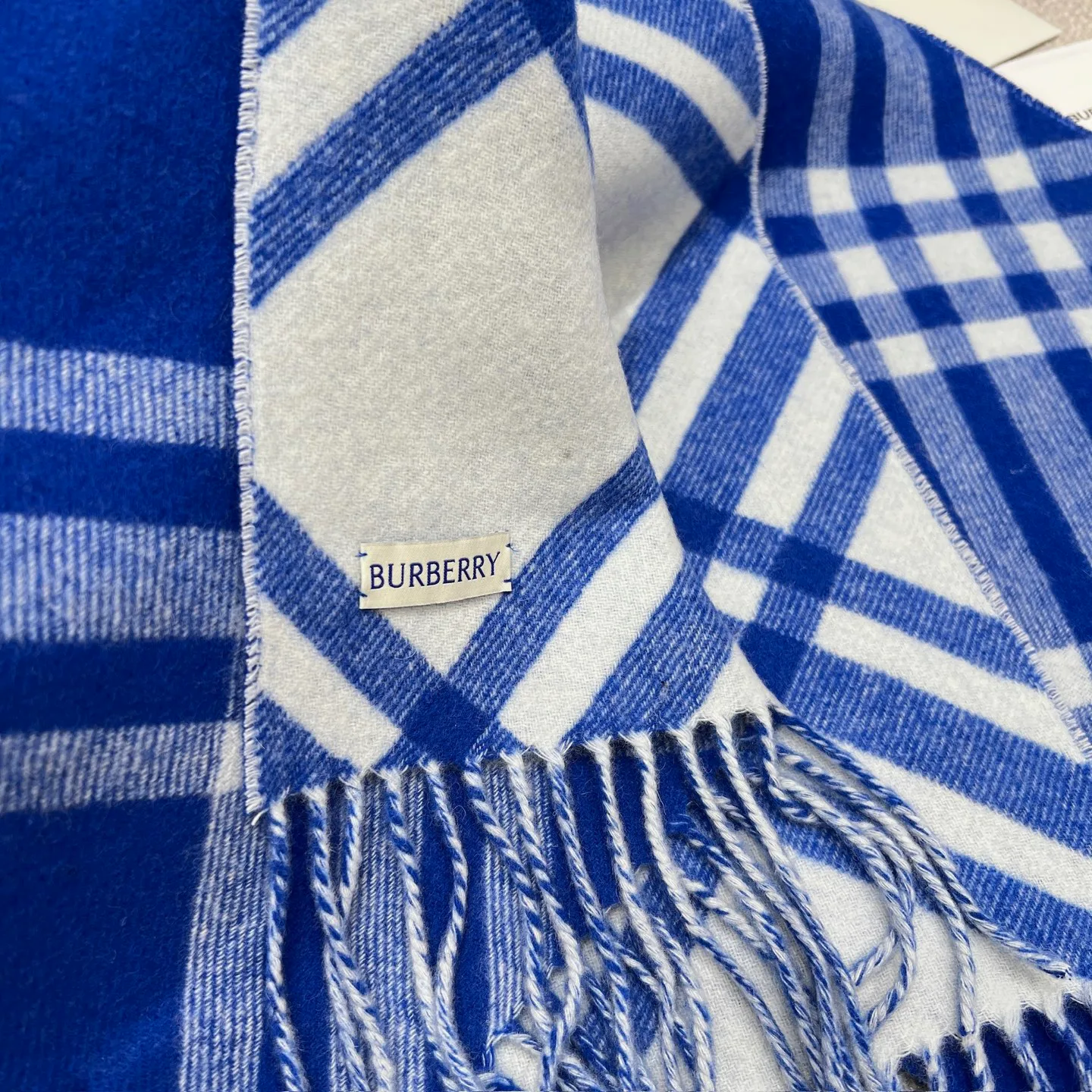 Scarves BURBERRY 17945519