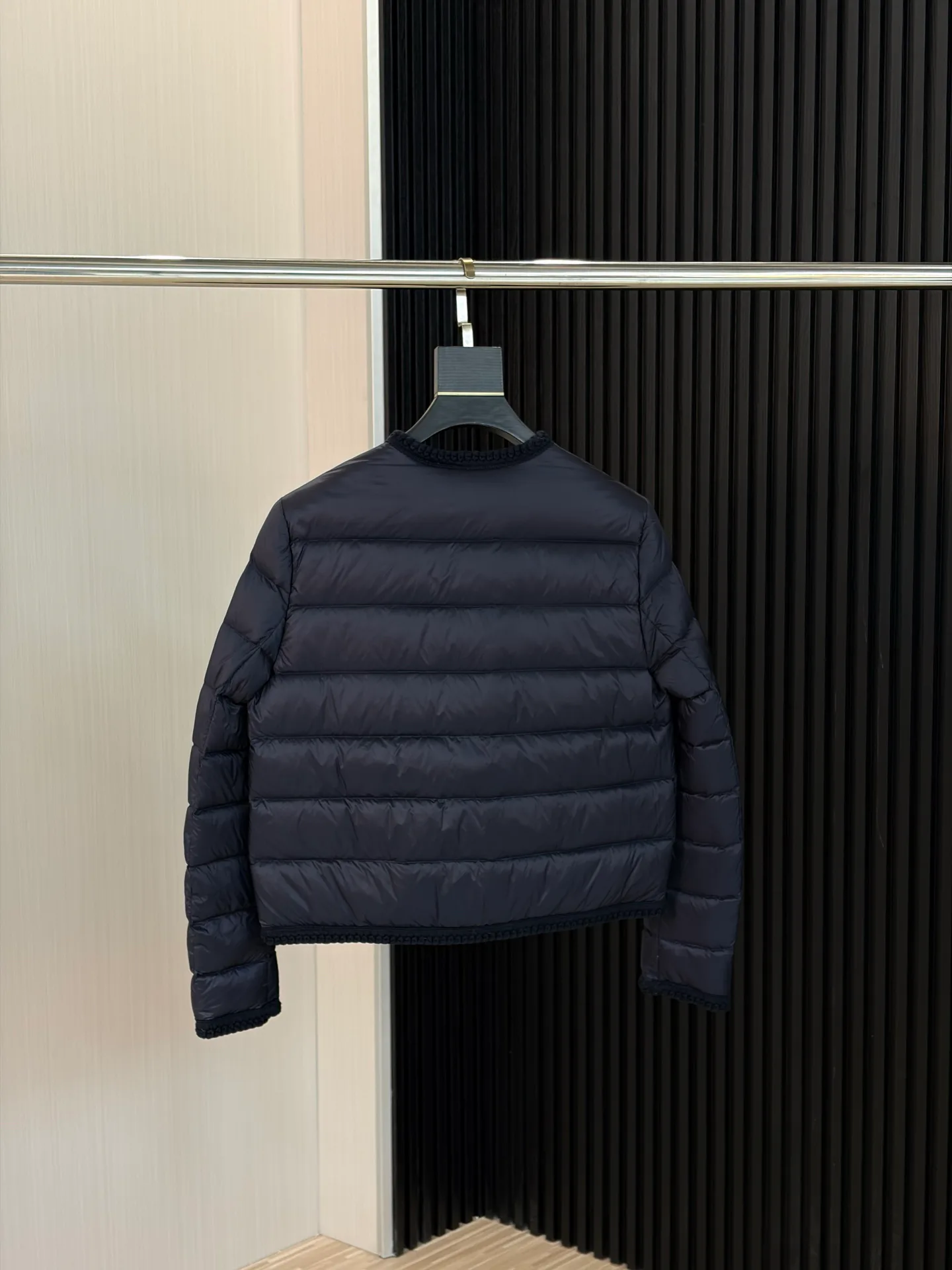Куртки И Пуховики Женские Moncler 18600035