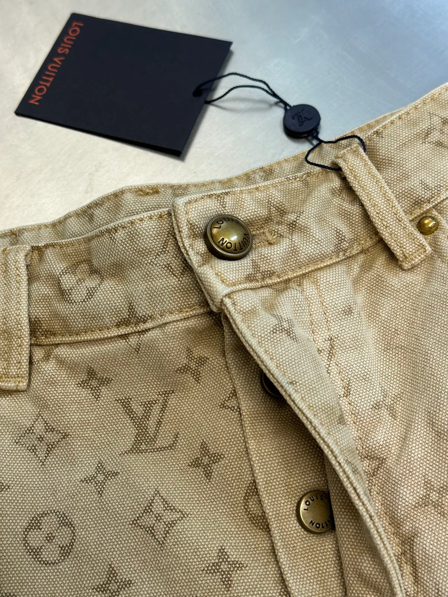 Men's Jeans LOUIS VUITTON 17299060