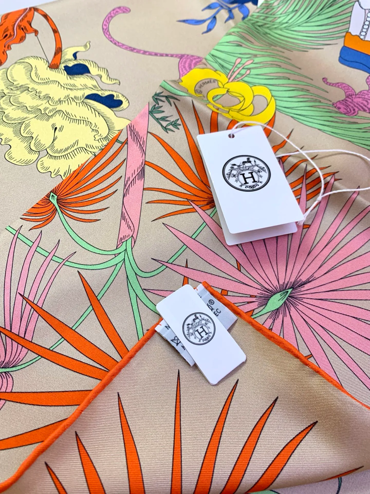 Silk Scarves HERMES 18040262