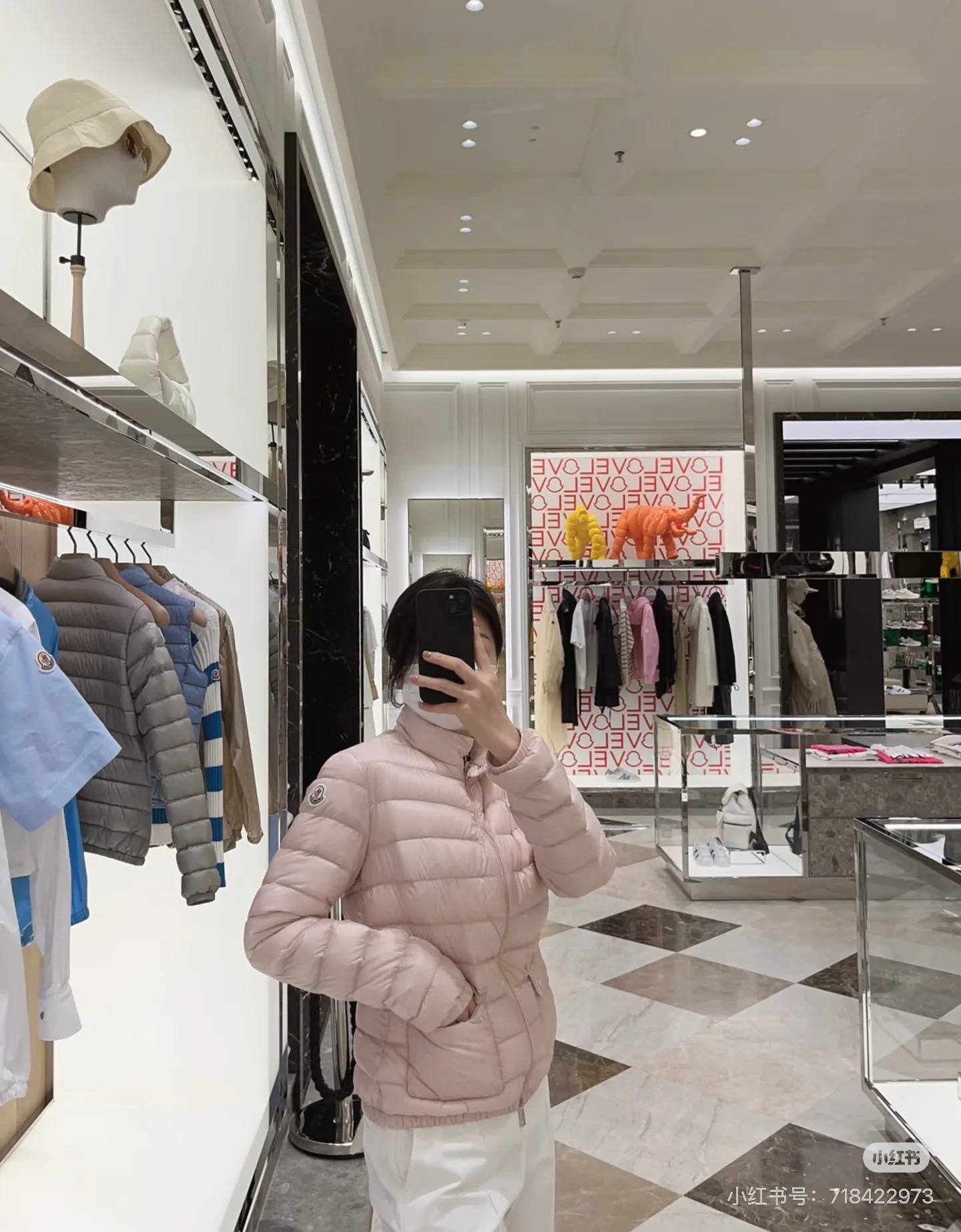 Women's Jackets And Down Jackets MONCLER 18402505