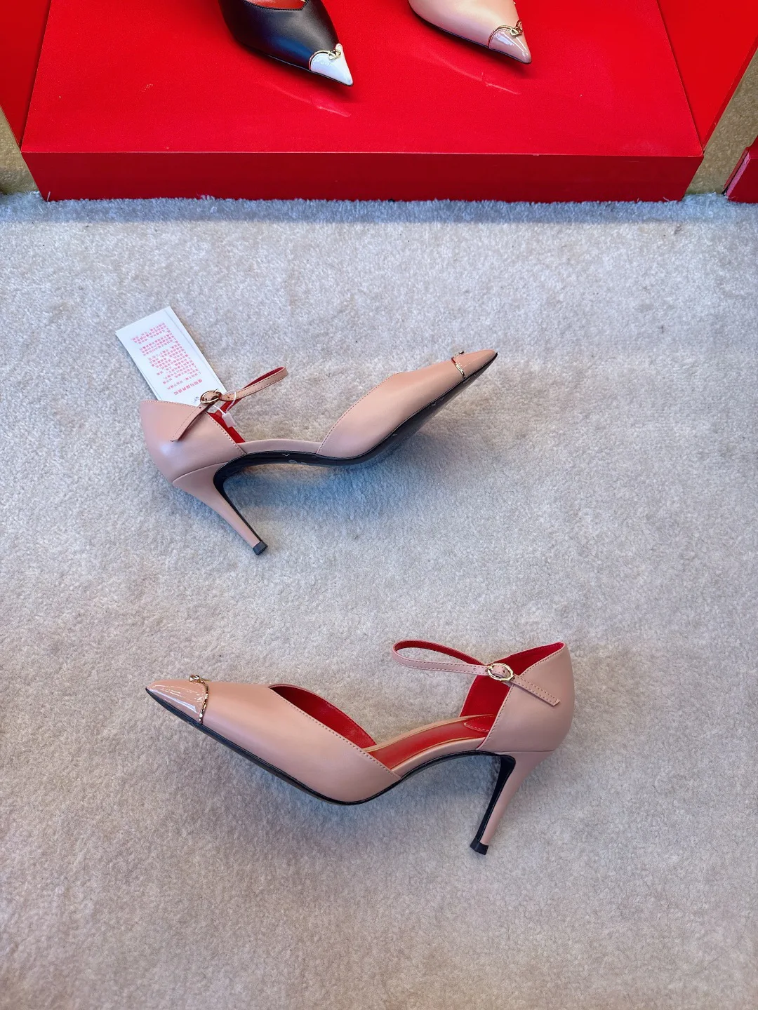 Women's Heels VALENTINO 17922385