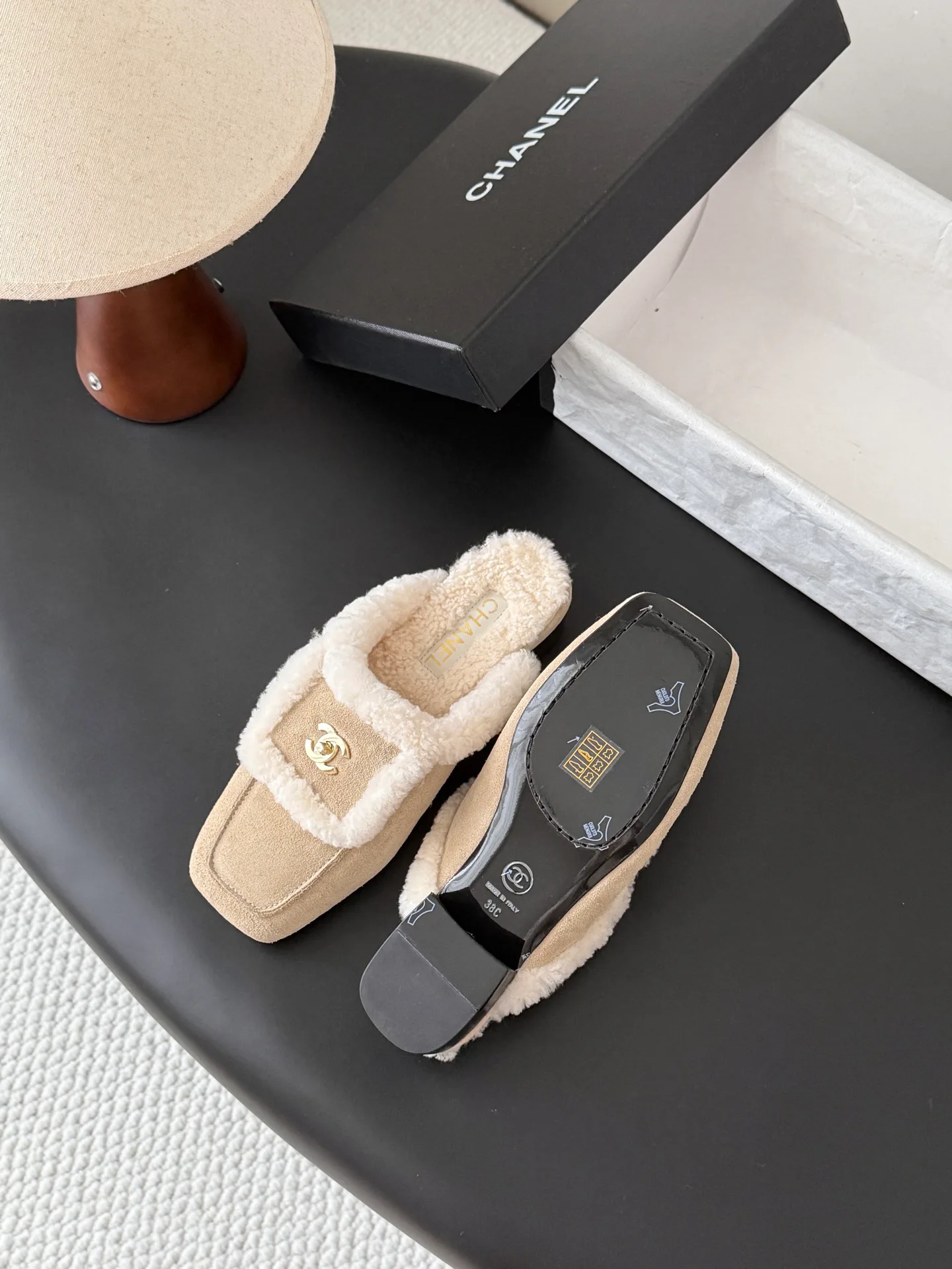 Women's Mules And Clogs CHANEL 18362218