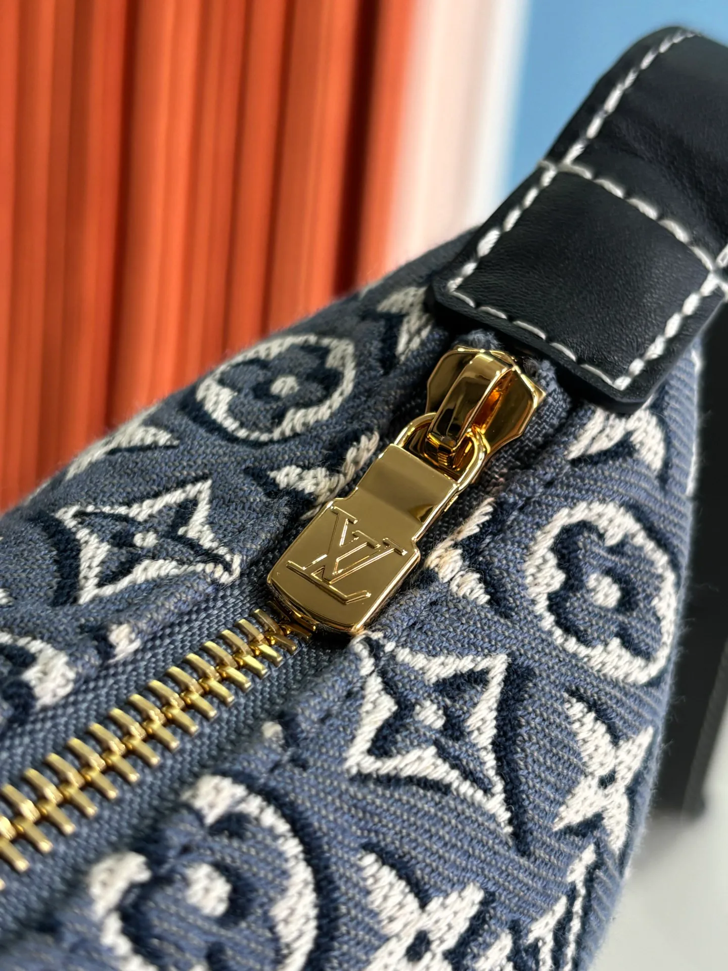 Women's Classic Handbags LOUIS VUITTON 17942369