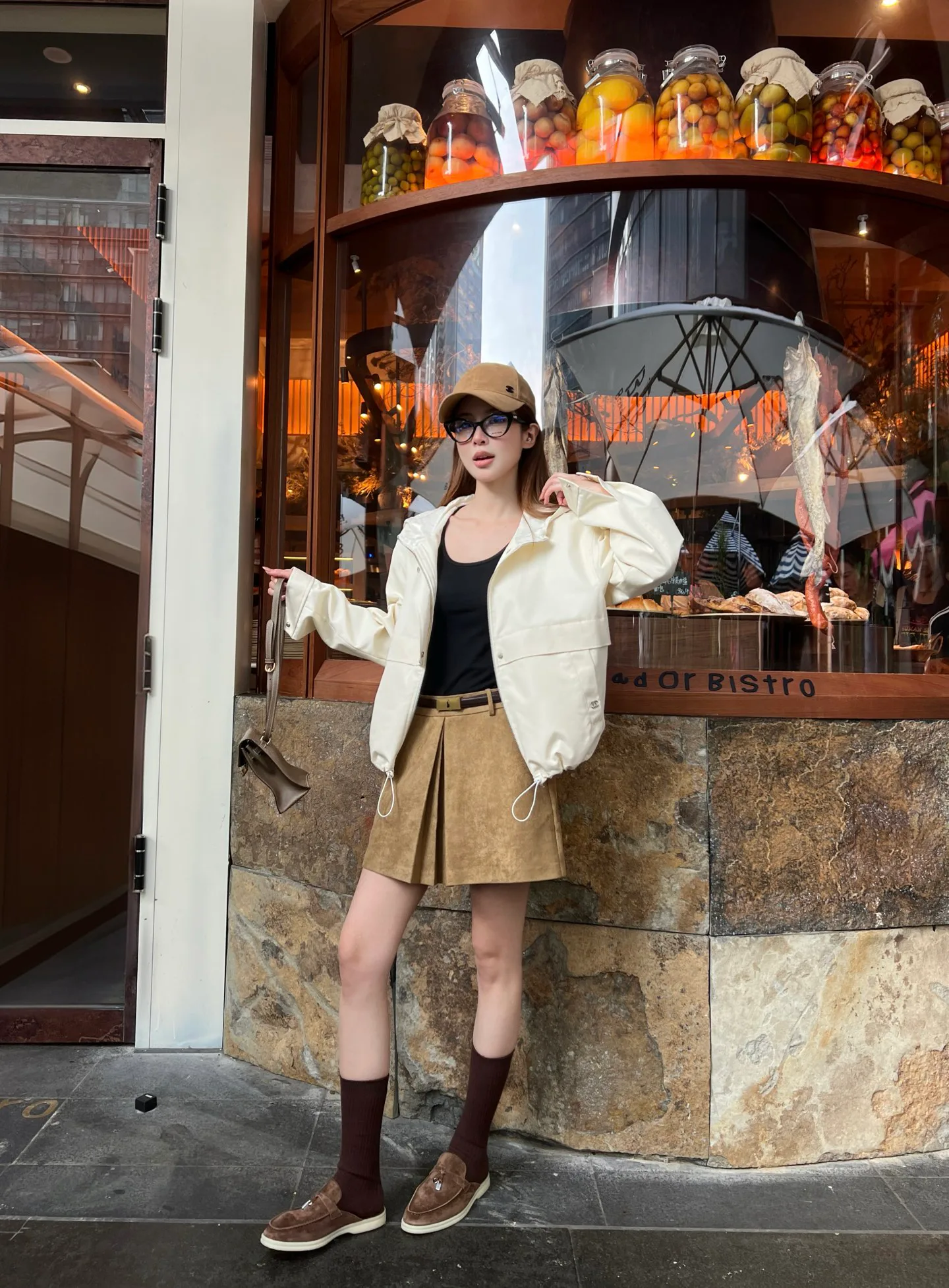 Куртки И Пуховики Женские Chanel 18599091