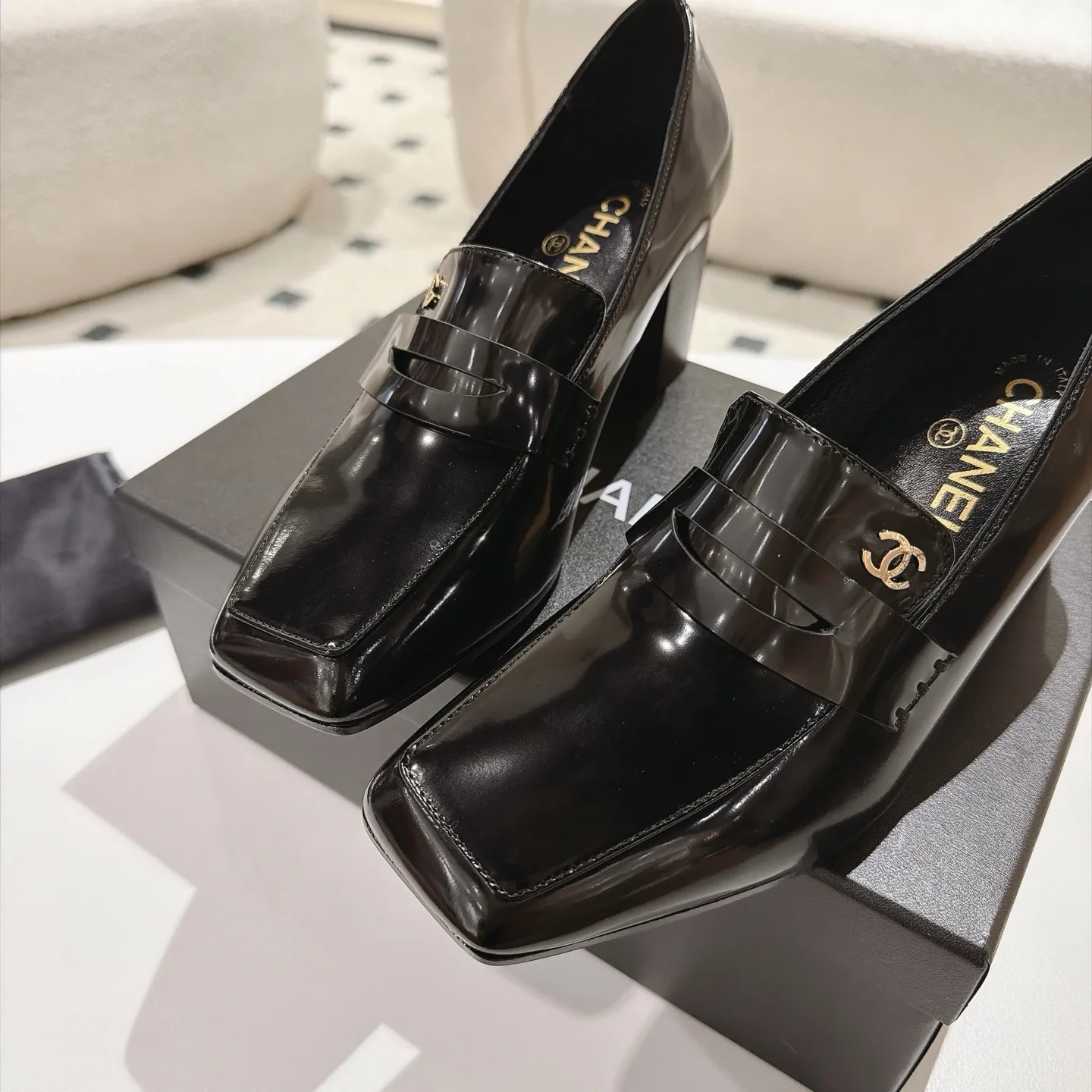 Women's Loafers And Moccasins CHANEL 18462116