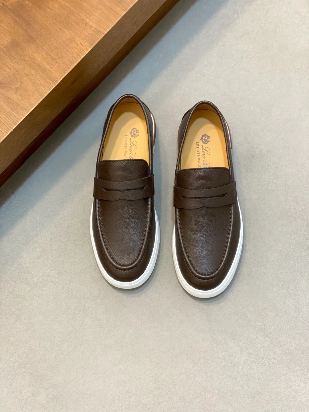 Men's Loafers And Dress Shoes LORO PIANA 18079010