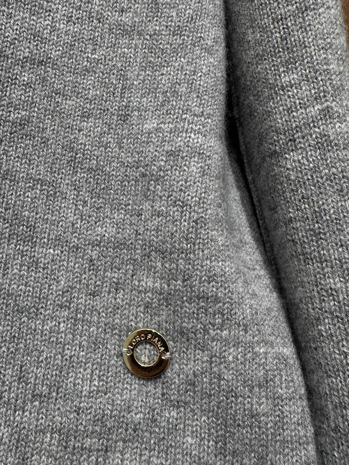 Women's Jumpers And Sweaters LORO PIANA 17939163
