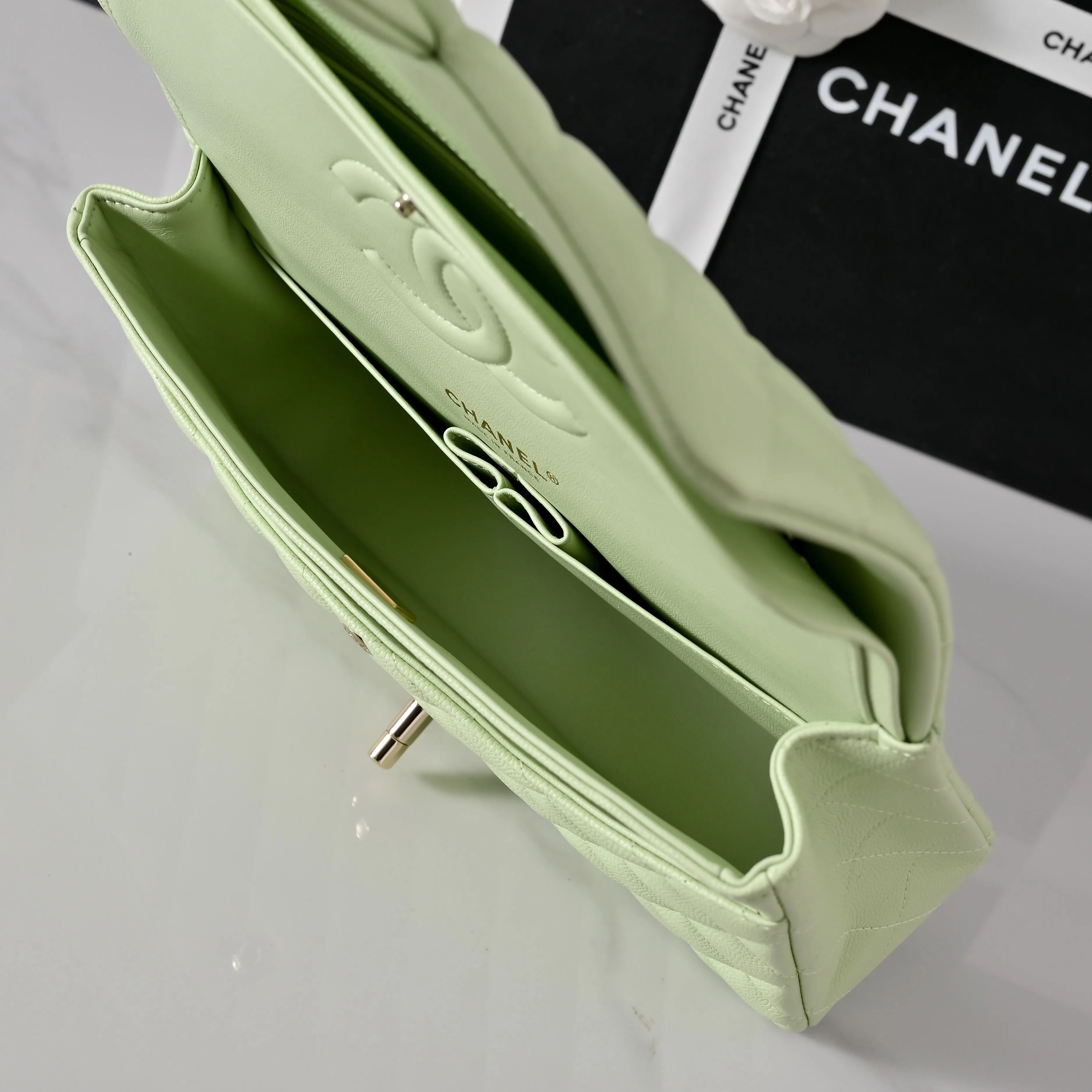 Women's Classic Handbags CHANEL 18147973