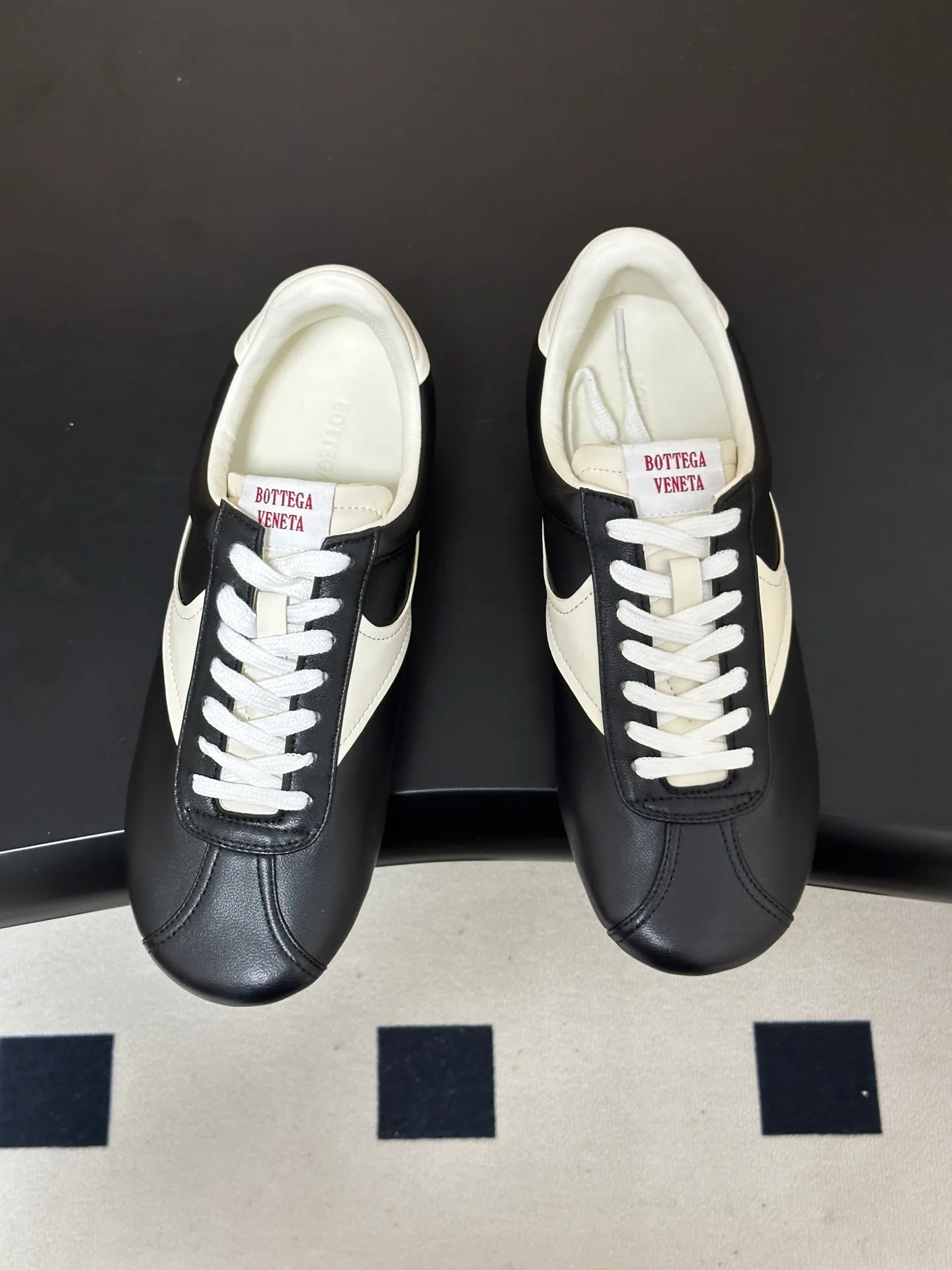Women's Sneakers BOTTEGA VENETA 18070052