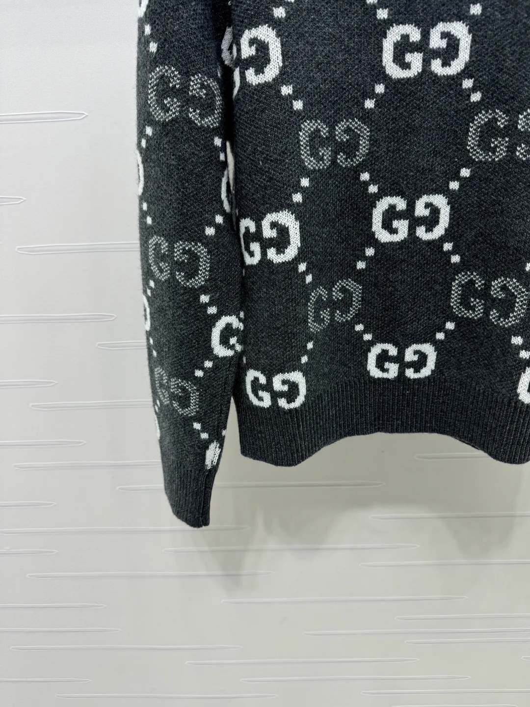 Women's Jumpers And Sweaters GUCCI 18333071