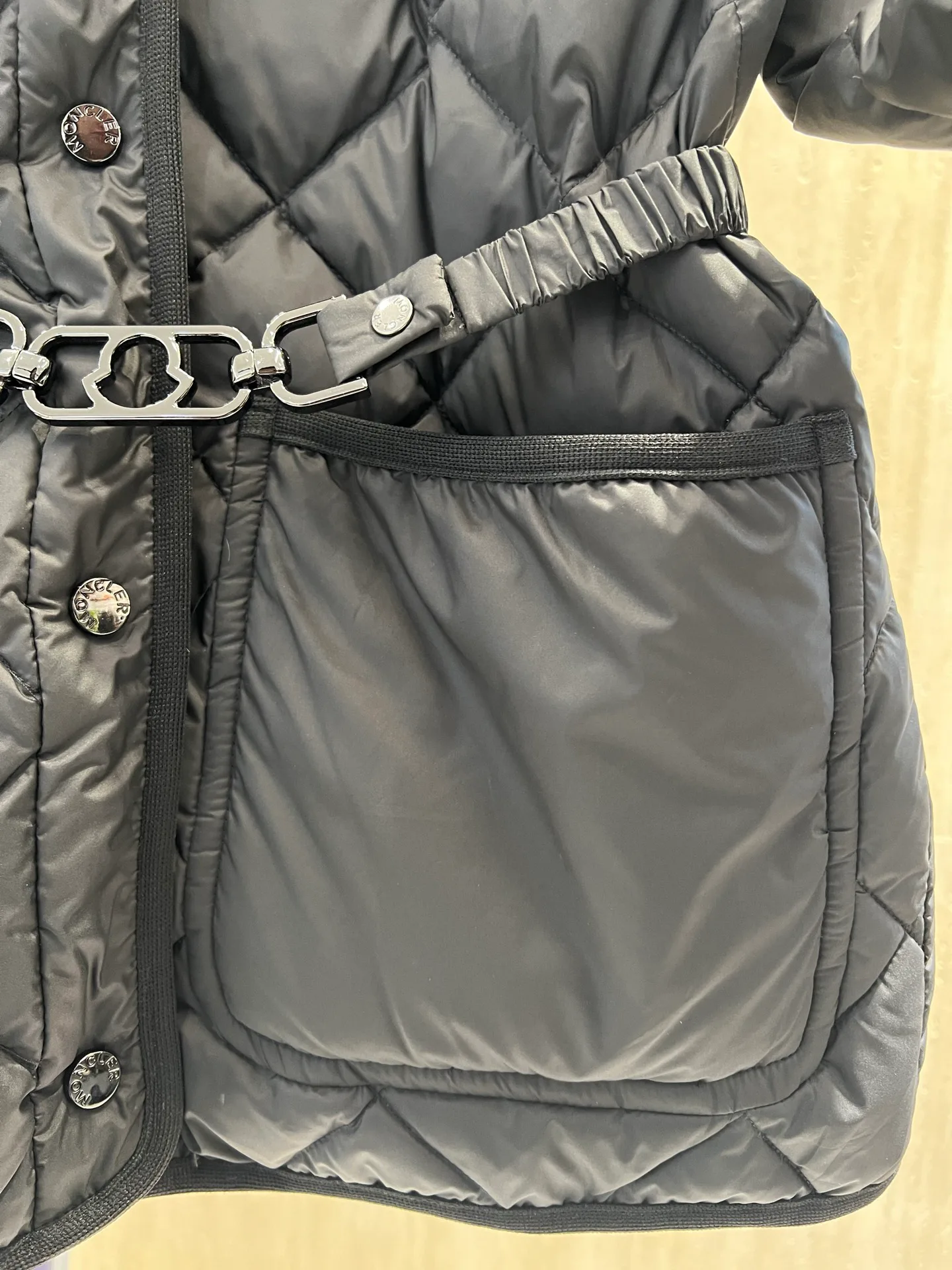 Men's Jackets And Down Jackets MONCLER 18231458