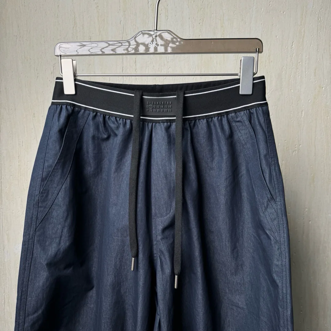 Men's Trousers MAISON MARGIELA 17902464