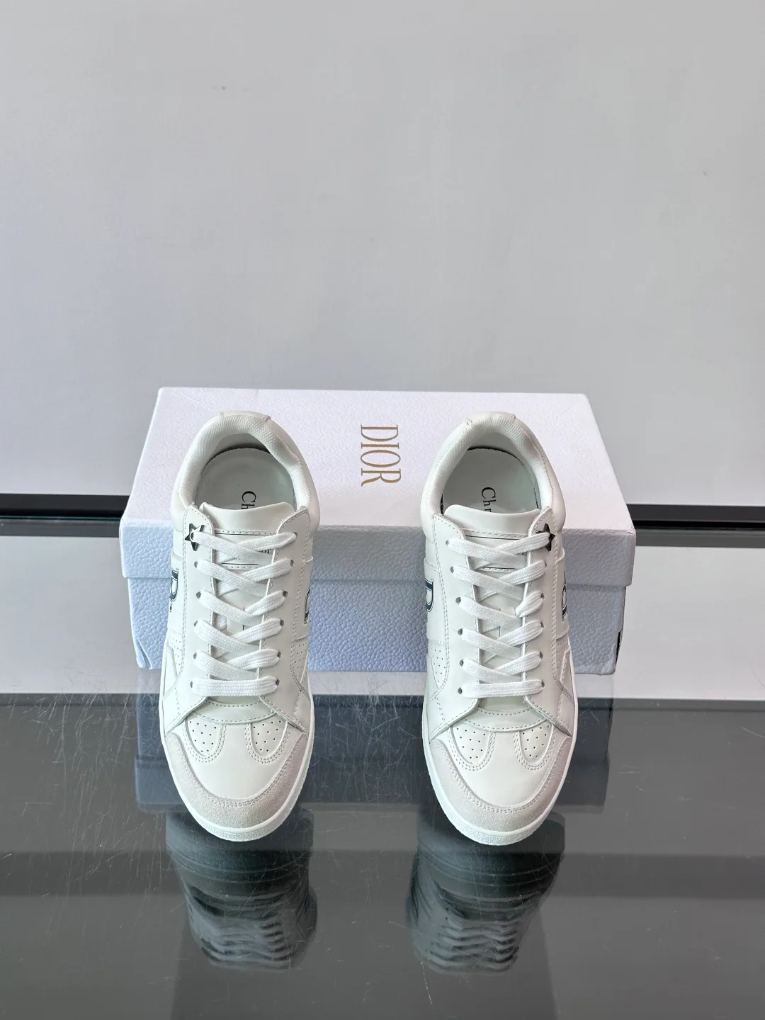 Women's Sneakers CHRISTIAN DIOR 18102635