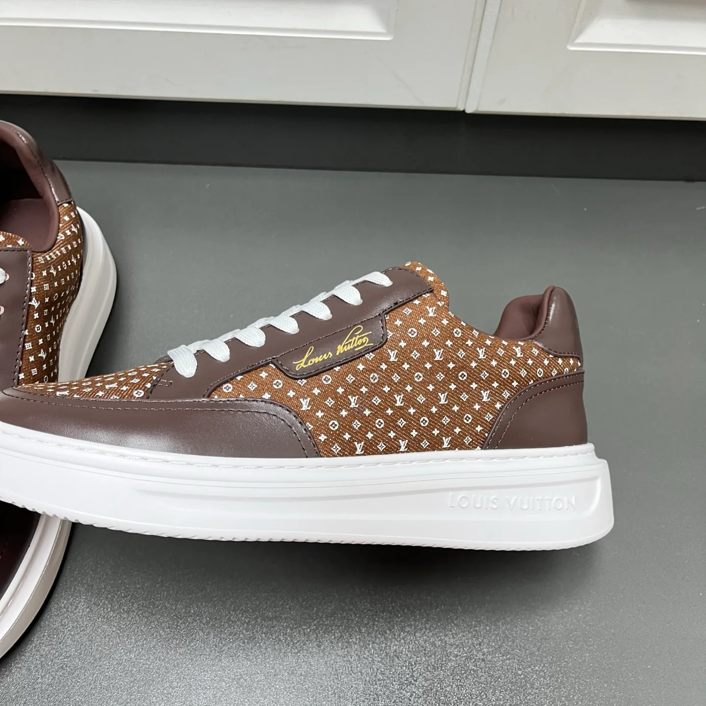 Men's Sneakers LOUIS VUITTON 18500176