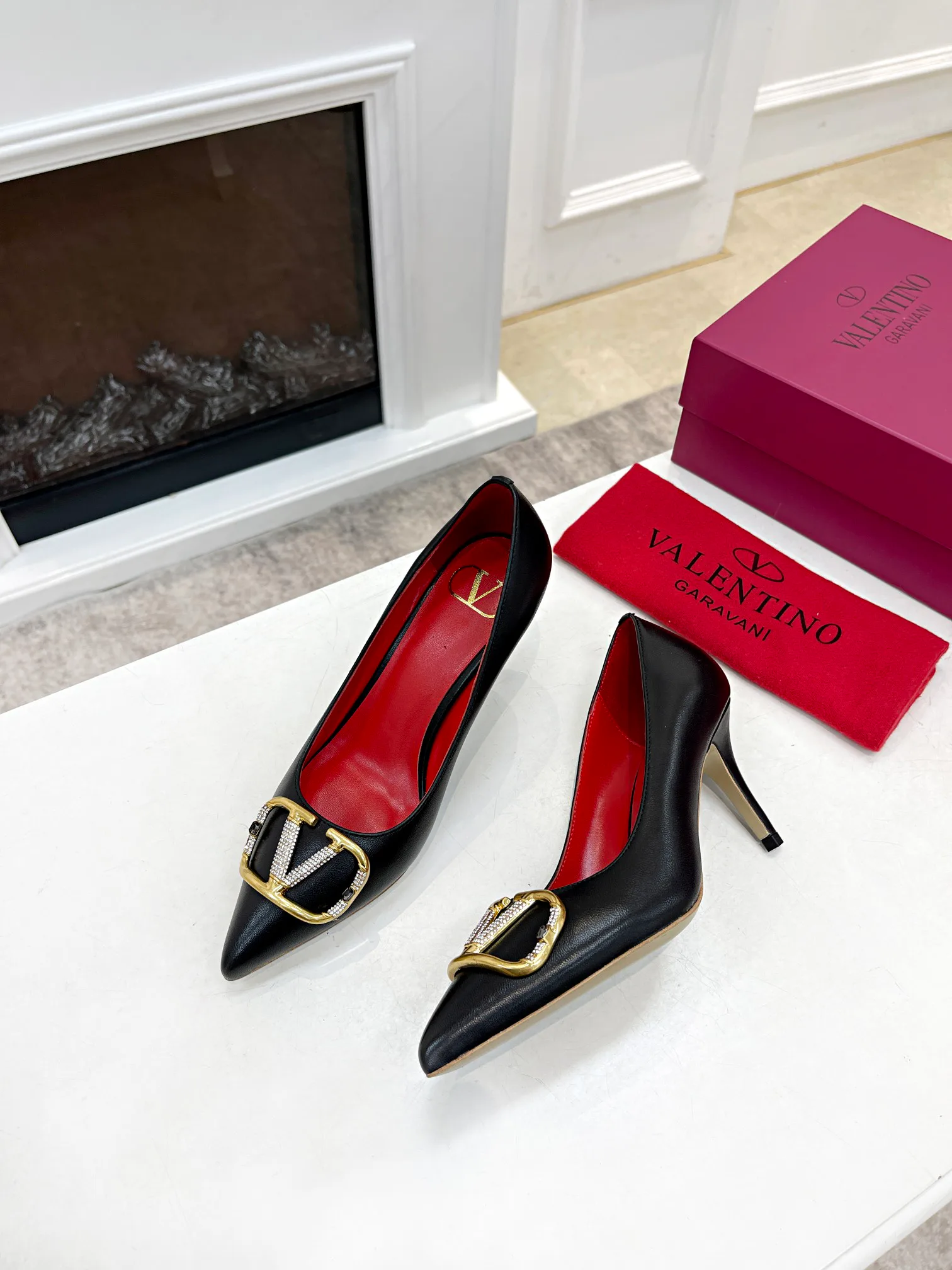 Women's Heels VALENTINO 17956845