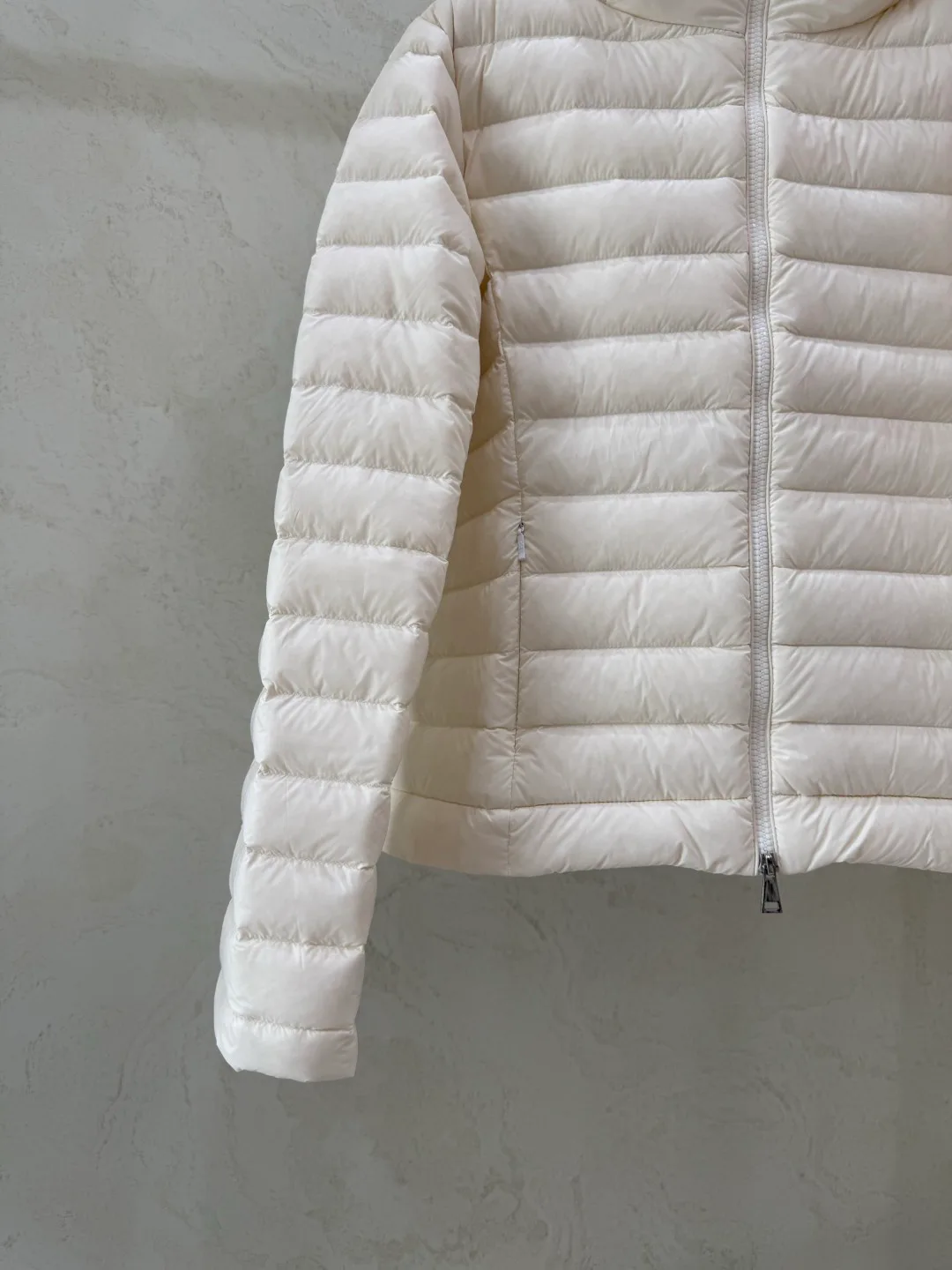 Men's Jackets And Down Jackets MONCLER 18029895