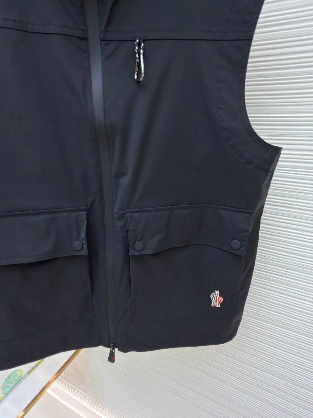 Men's Vests MONCLER 18359643
