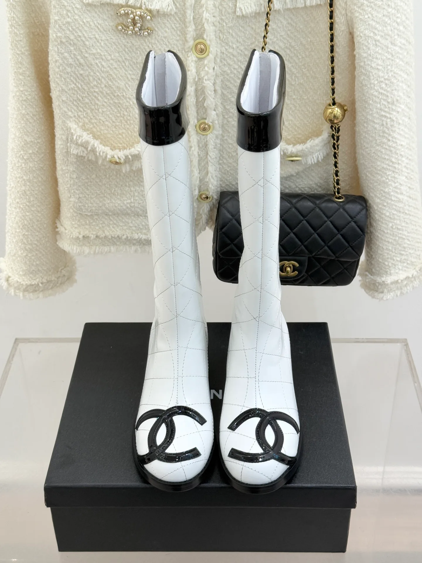 Women's Boots CHANEL 18154363