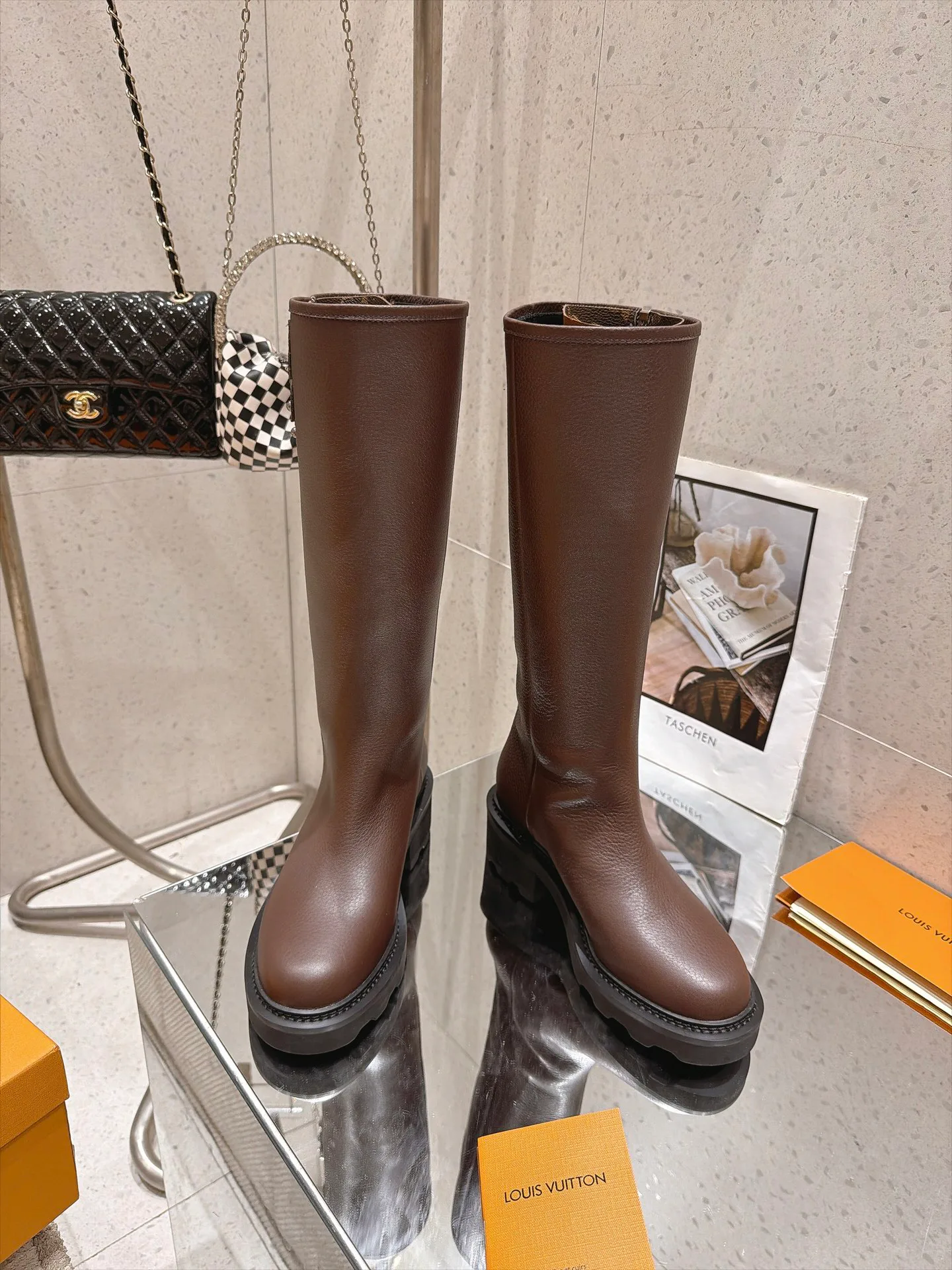 Women's Boots LOUIS VUITTON 18497774