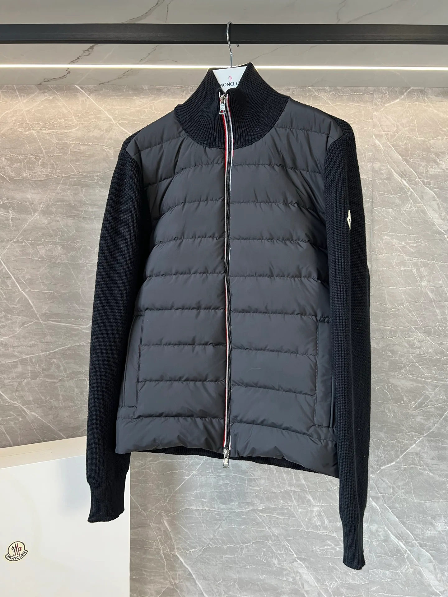 Куртки И Пуховики Женские Moncler 18599800