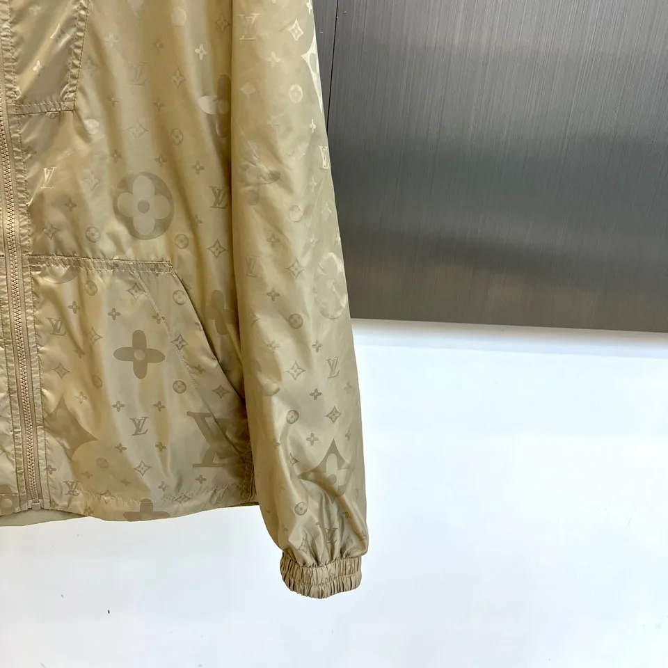 Men's Jackets And Down Jackets LOUIS VUITTON 18416820