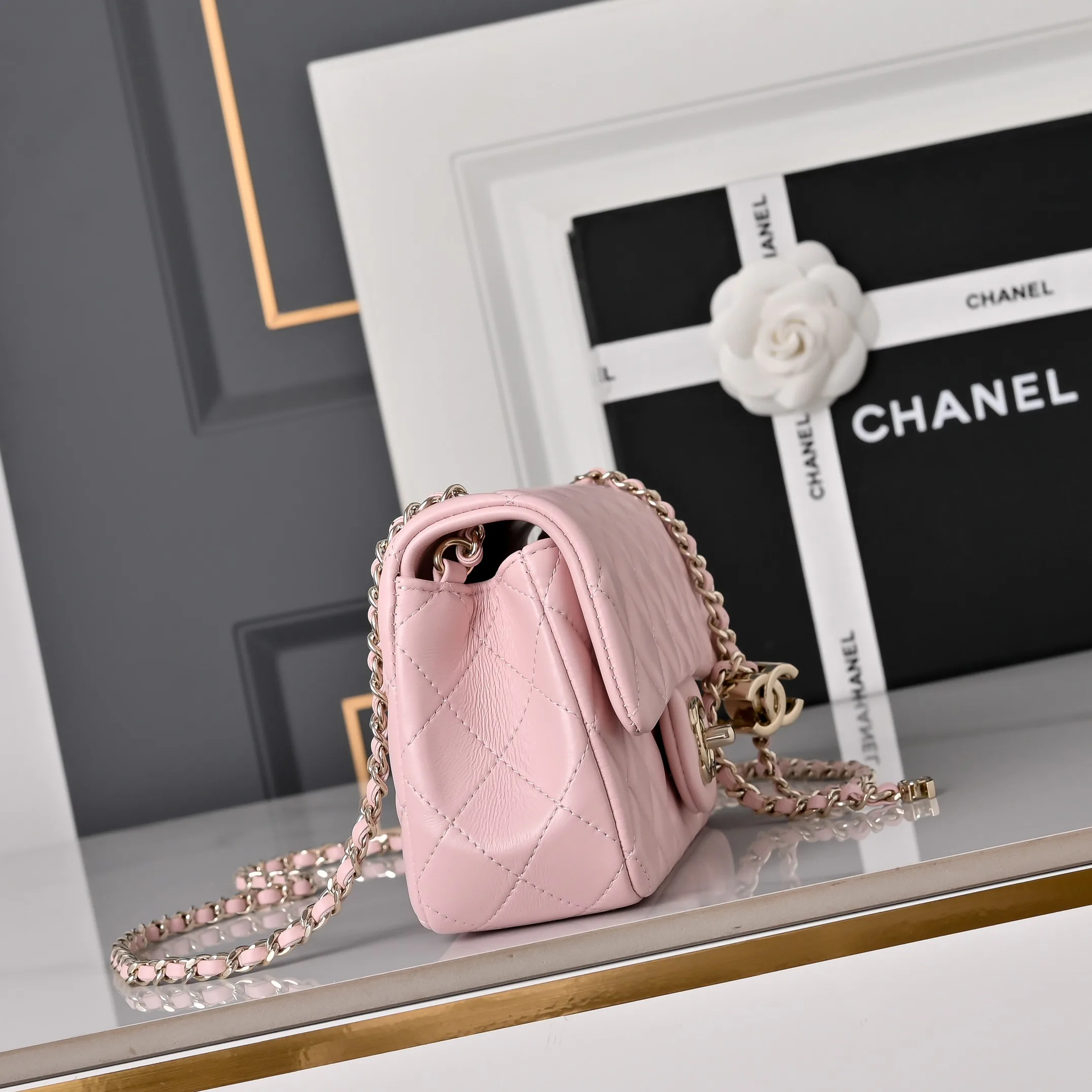 Women's Classic Handbags CHANEL 18207681