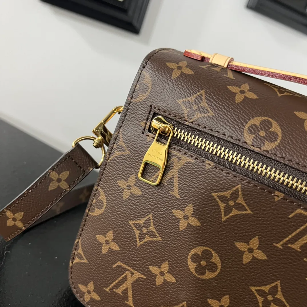 Сумки На Ремне Женские Louis Vuitton 18627725